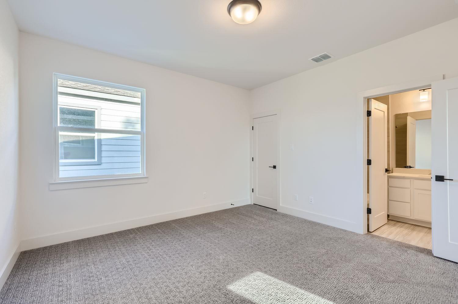 1531 N Red Bud Ln # 31, Round Rock, TX 78665