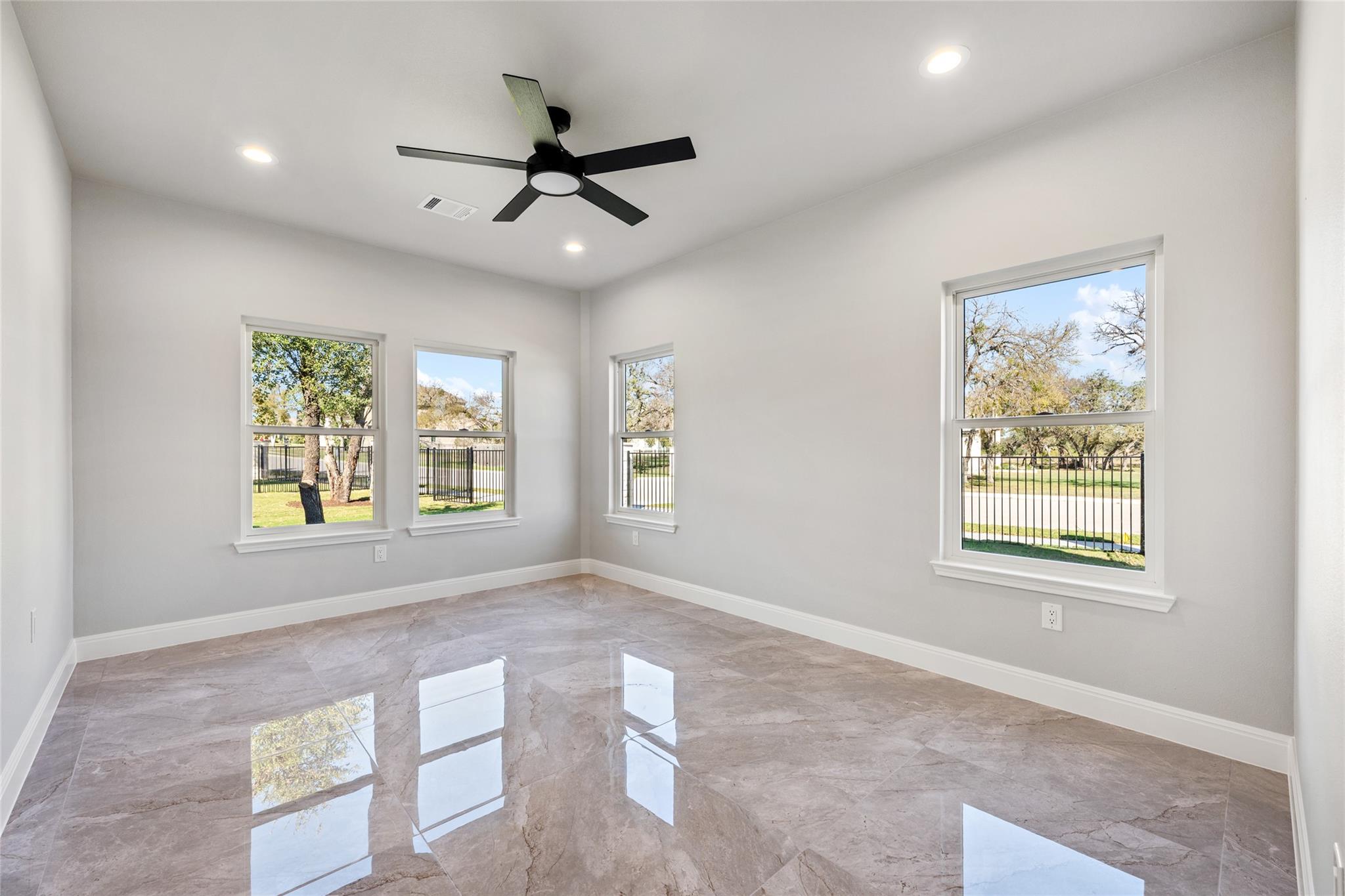 500 Treaty Oak Dr, Georgetown, TX 78628