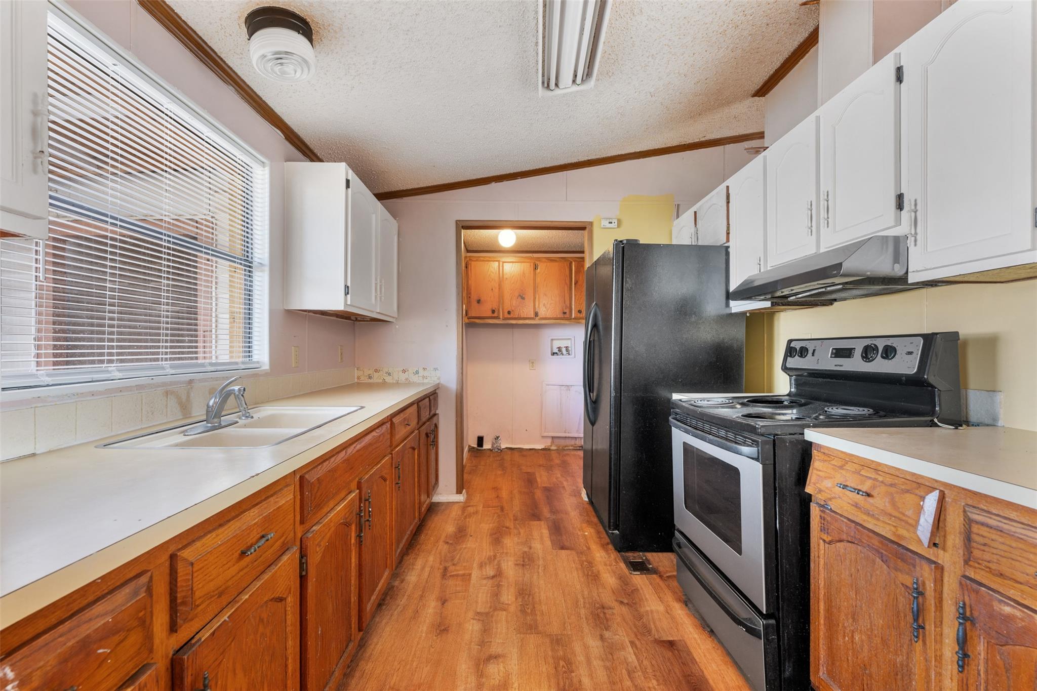 30040 Live Oak Trl, Georgetown, TX 78633