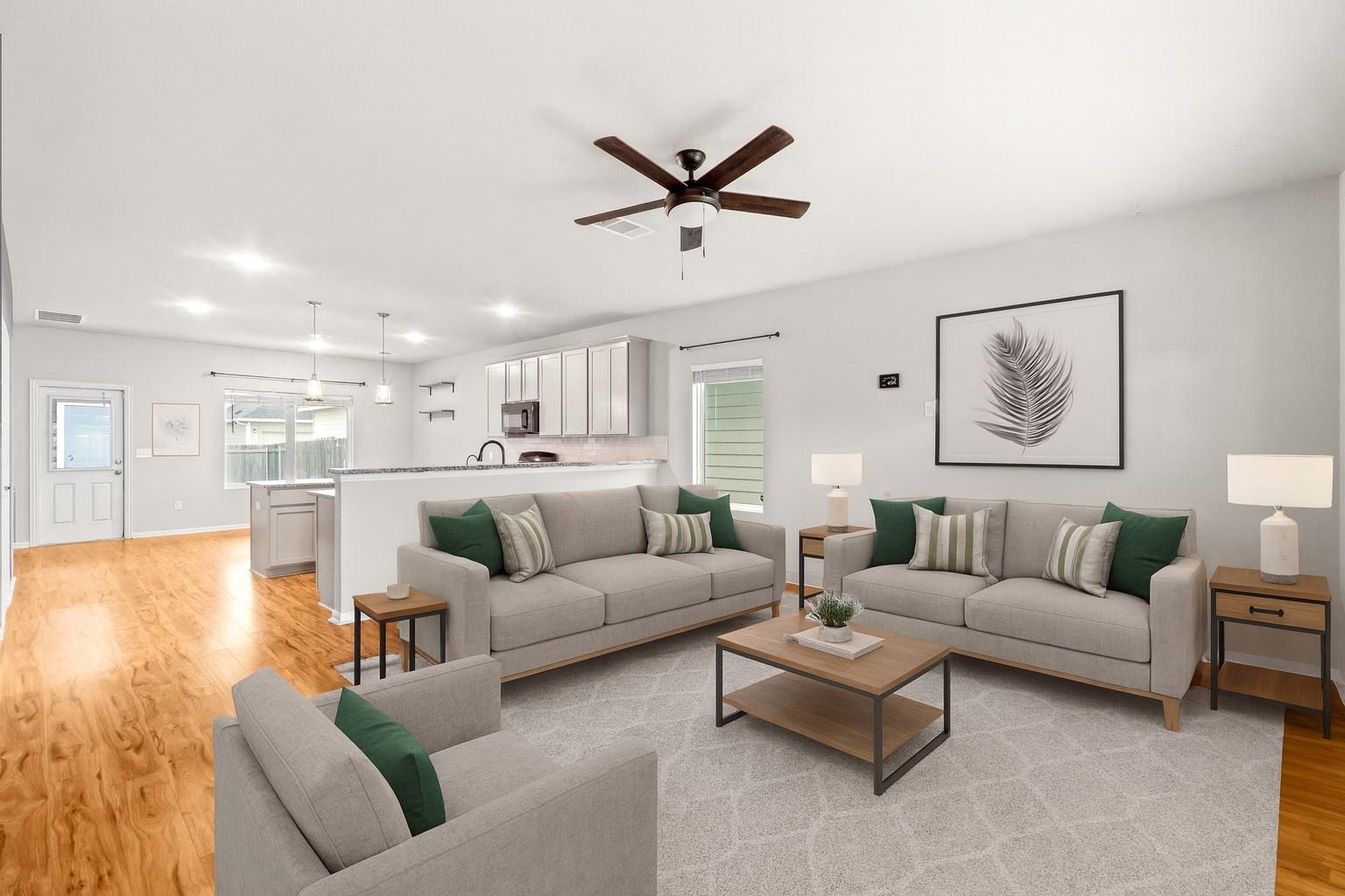 300 Eagle Lake Dr, Hutto, TX 78634