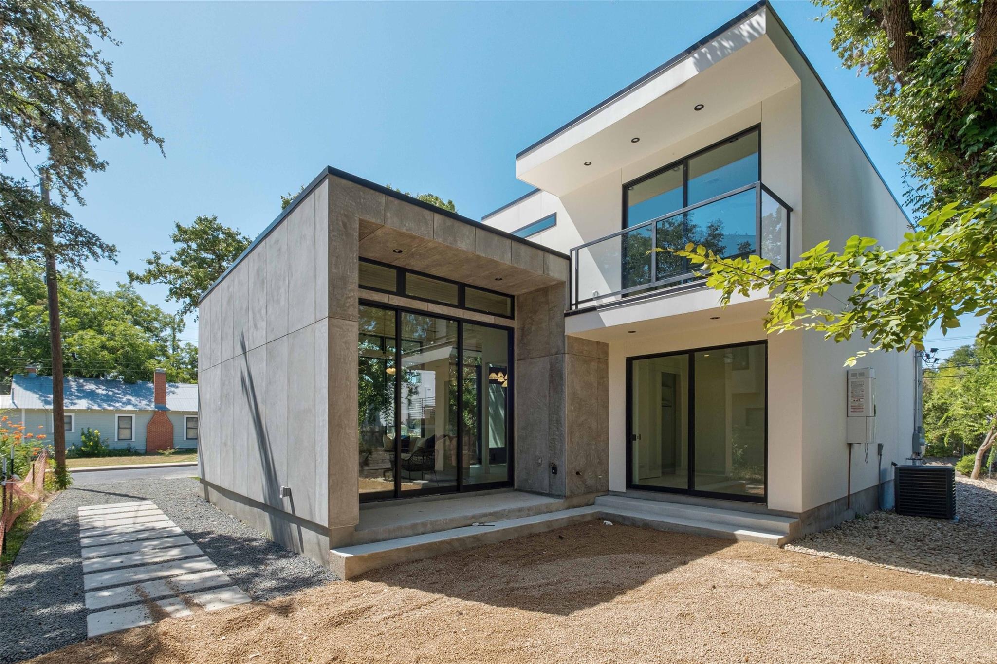 1100 W Mary St, Austin, TX 78704