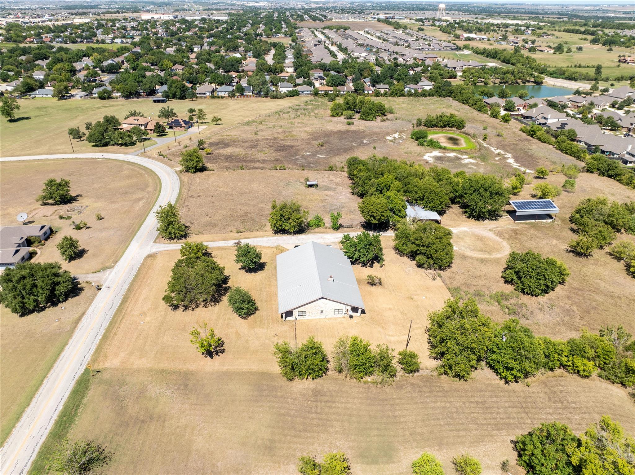 2016 Rowe Loop Loop, Pflugerville, TX 78660