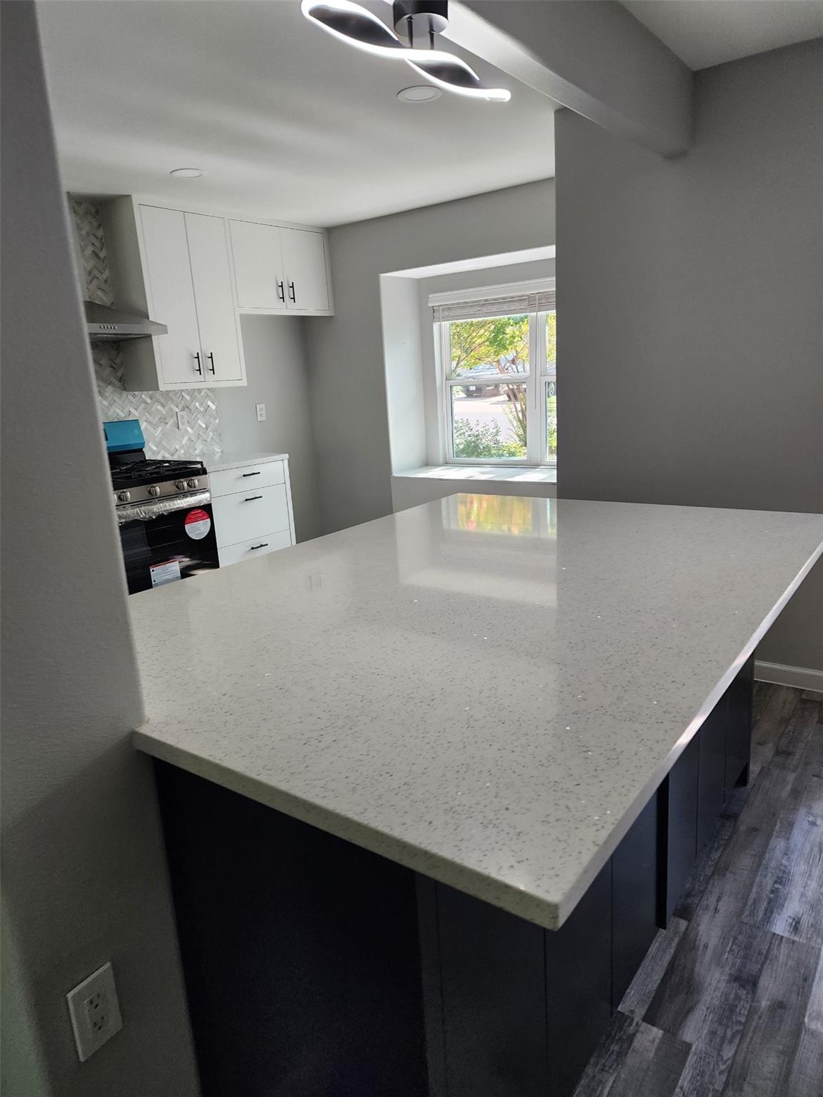 8207 Beaver Brook Ln, Austin, TX 78748