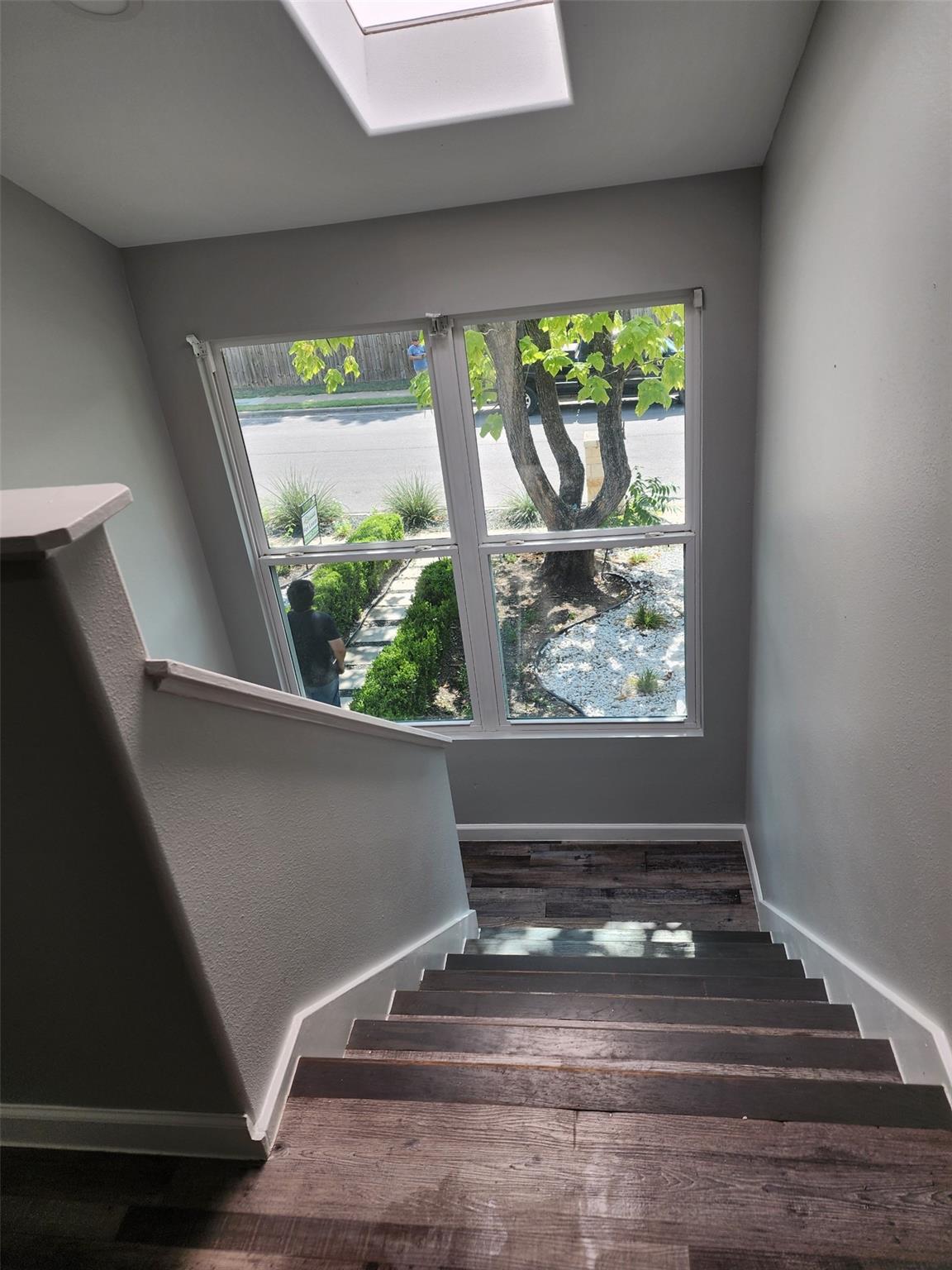 8207 Beaver Brook Ln, Austin, TX 78748