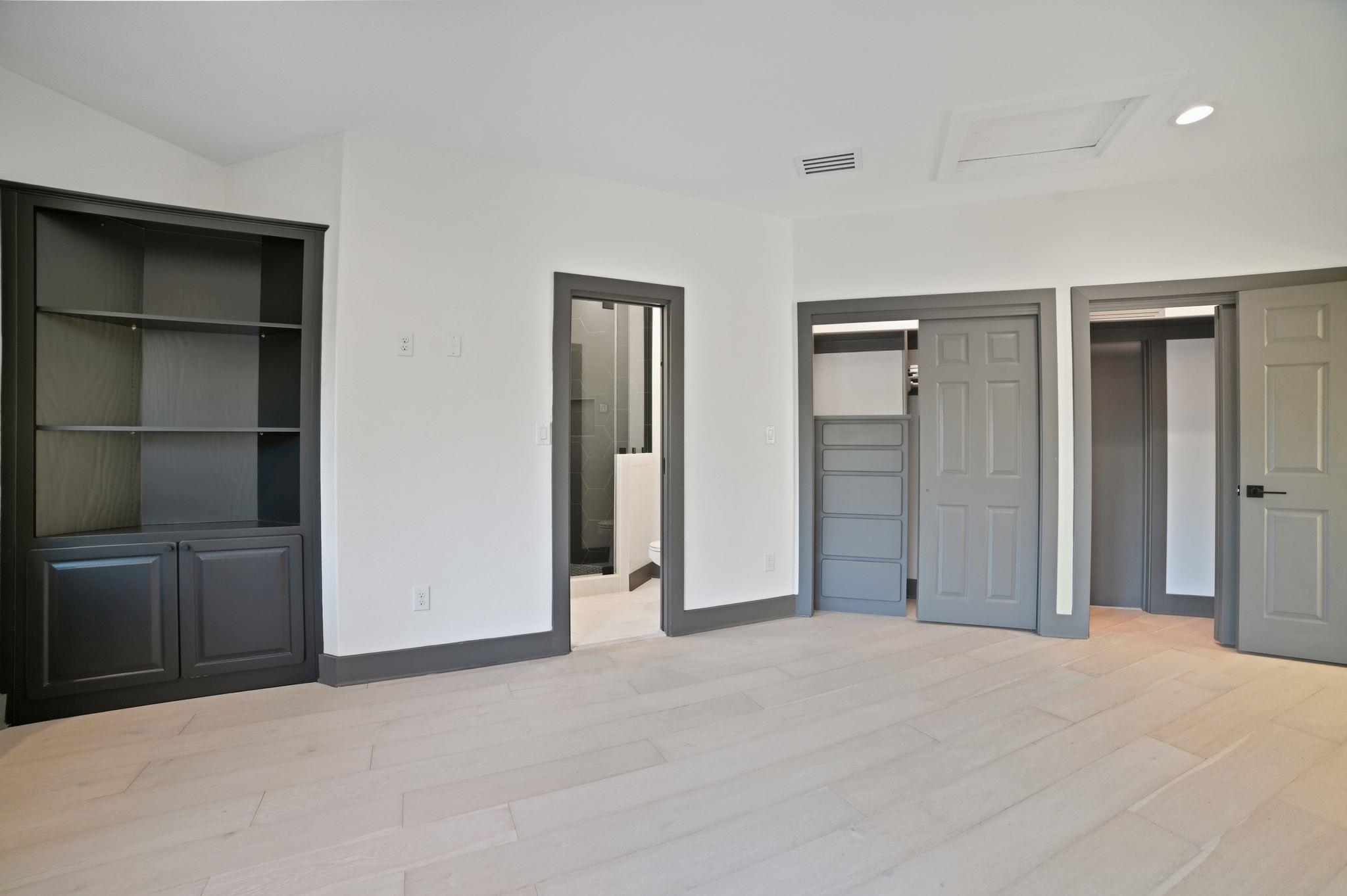 2700 Marina Shores Dr, Spicewood, TX 78669