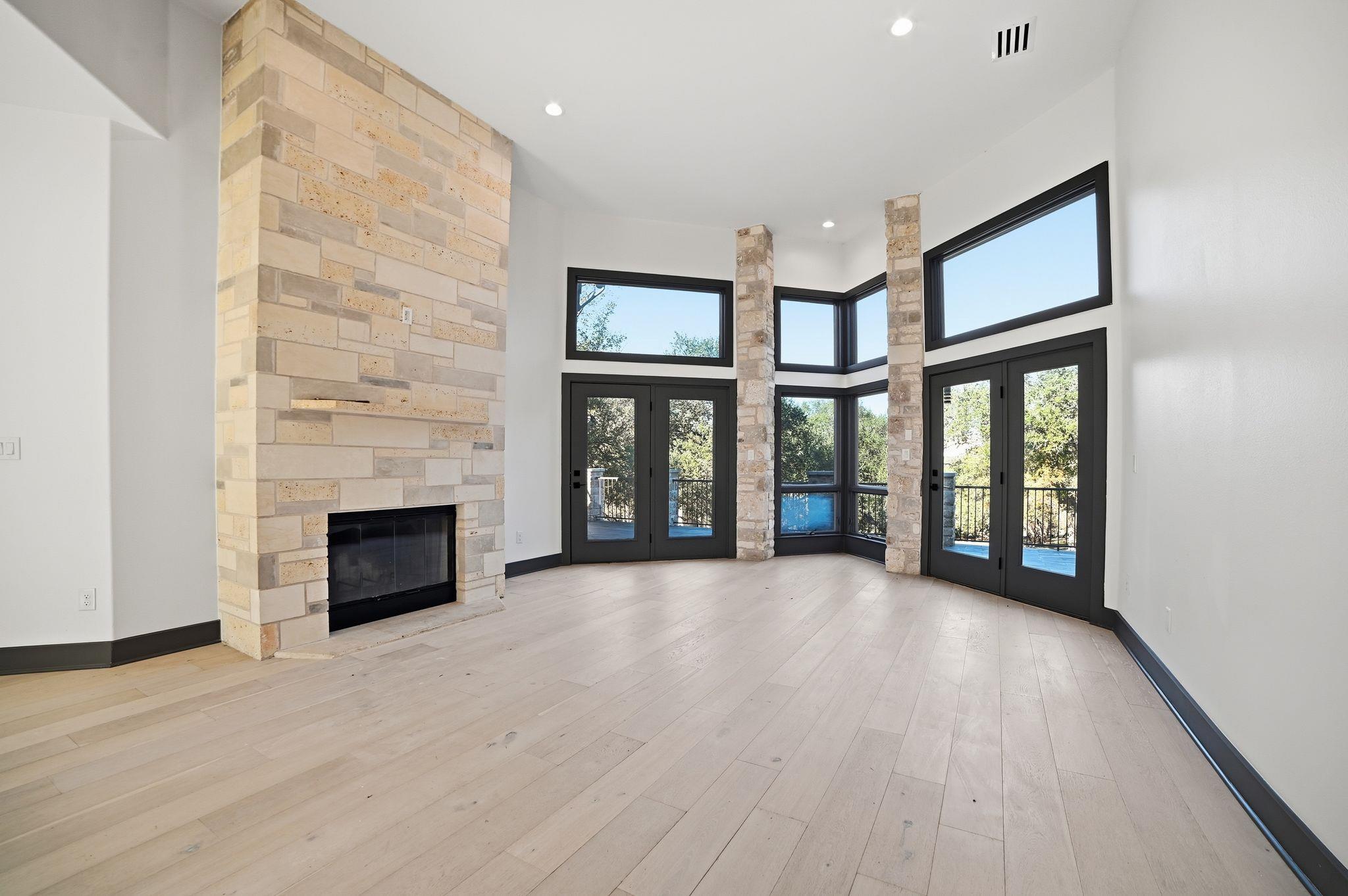 2700 Marina Shores Dr, Spicewood, TX 78669