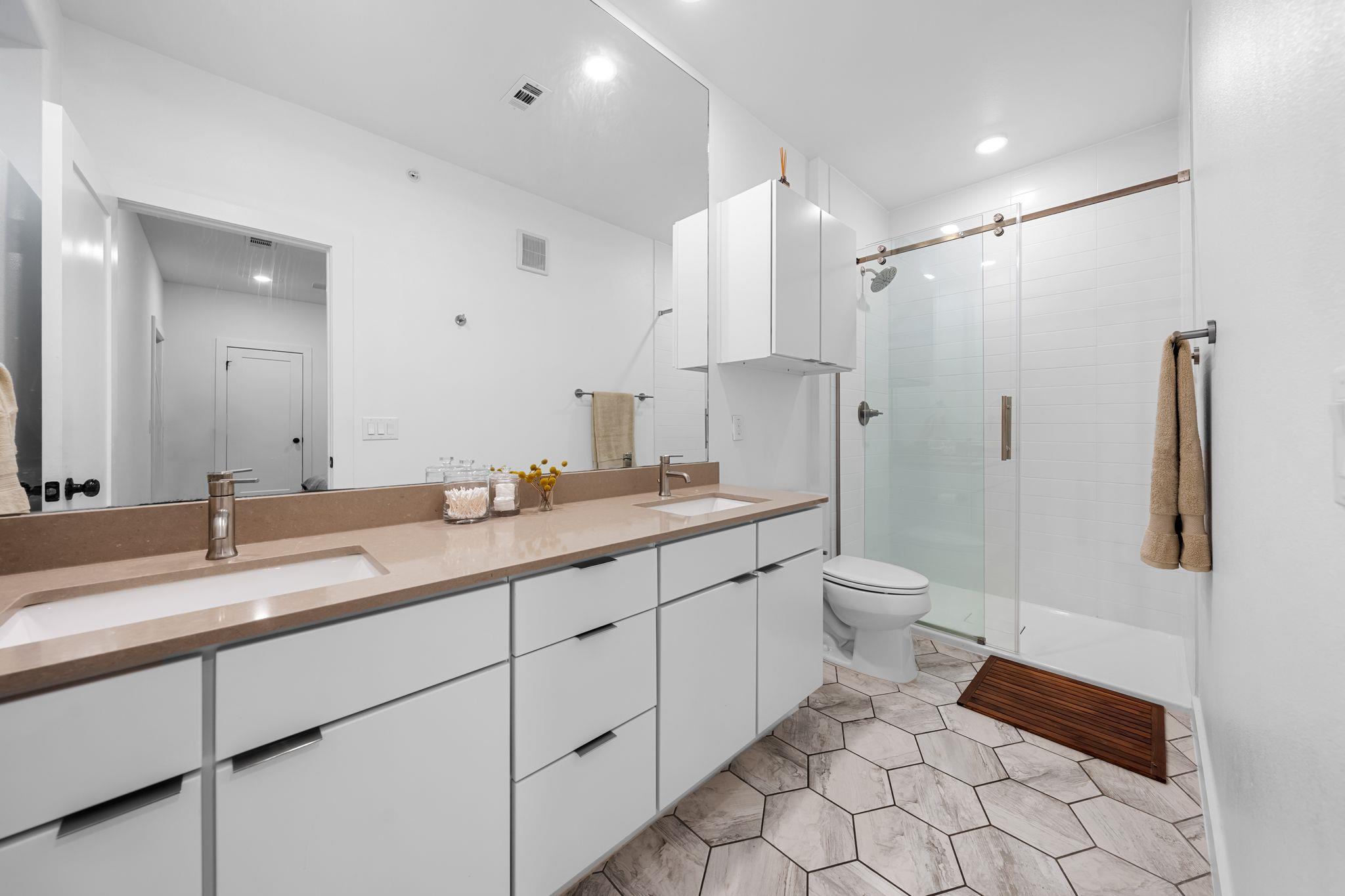 5924 S Congress Ave # 112, Austin, TX 78745