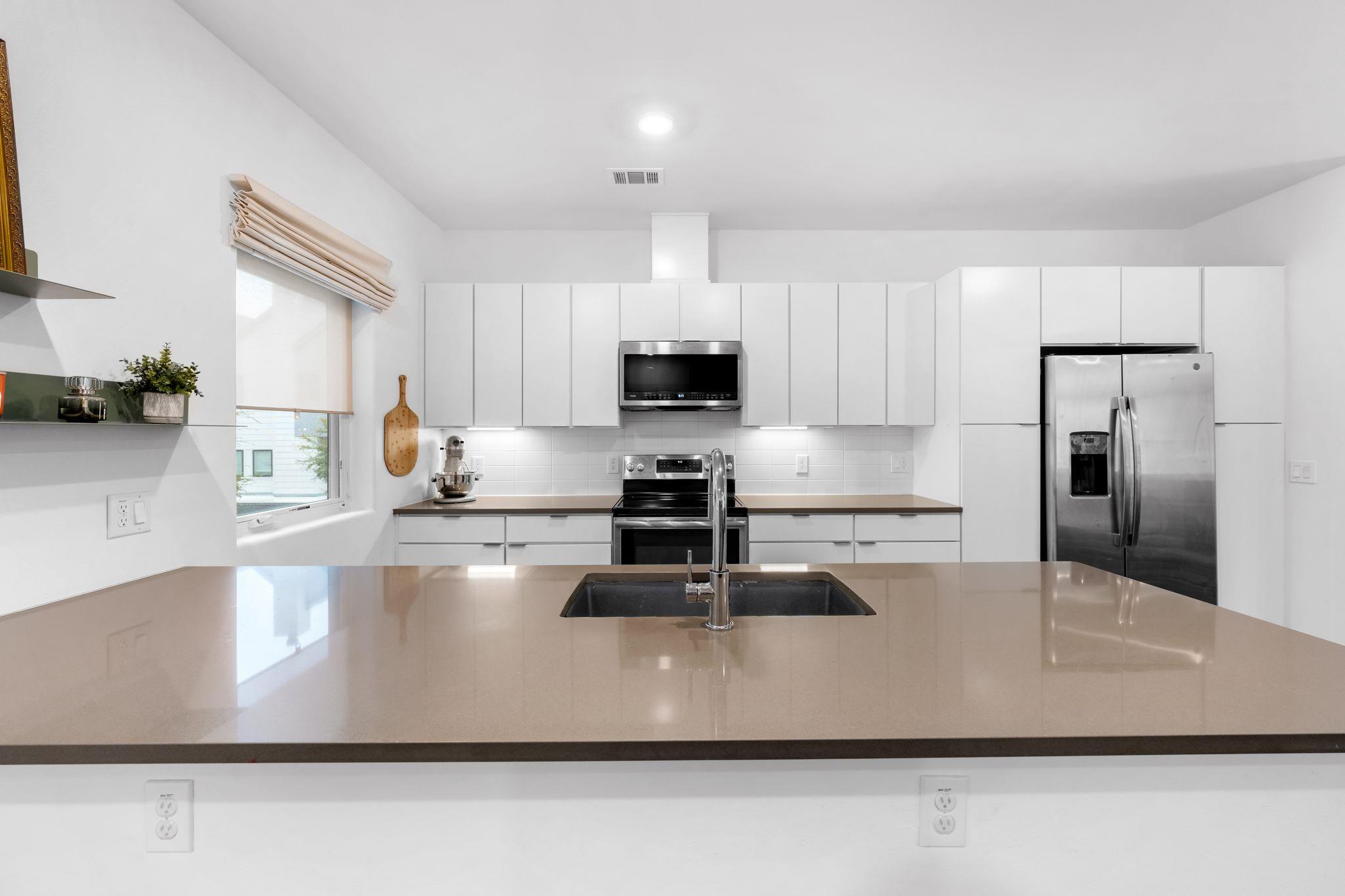 5924 S Congress Ave # 112, Austin, TX 78745