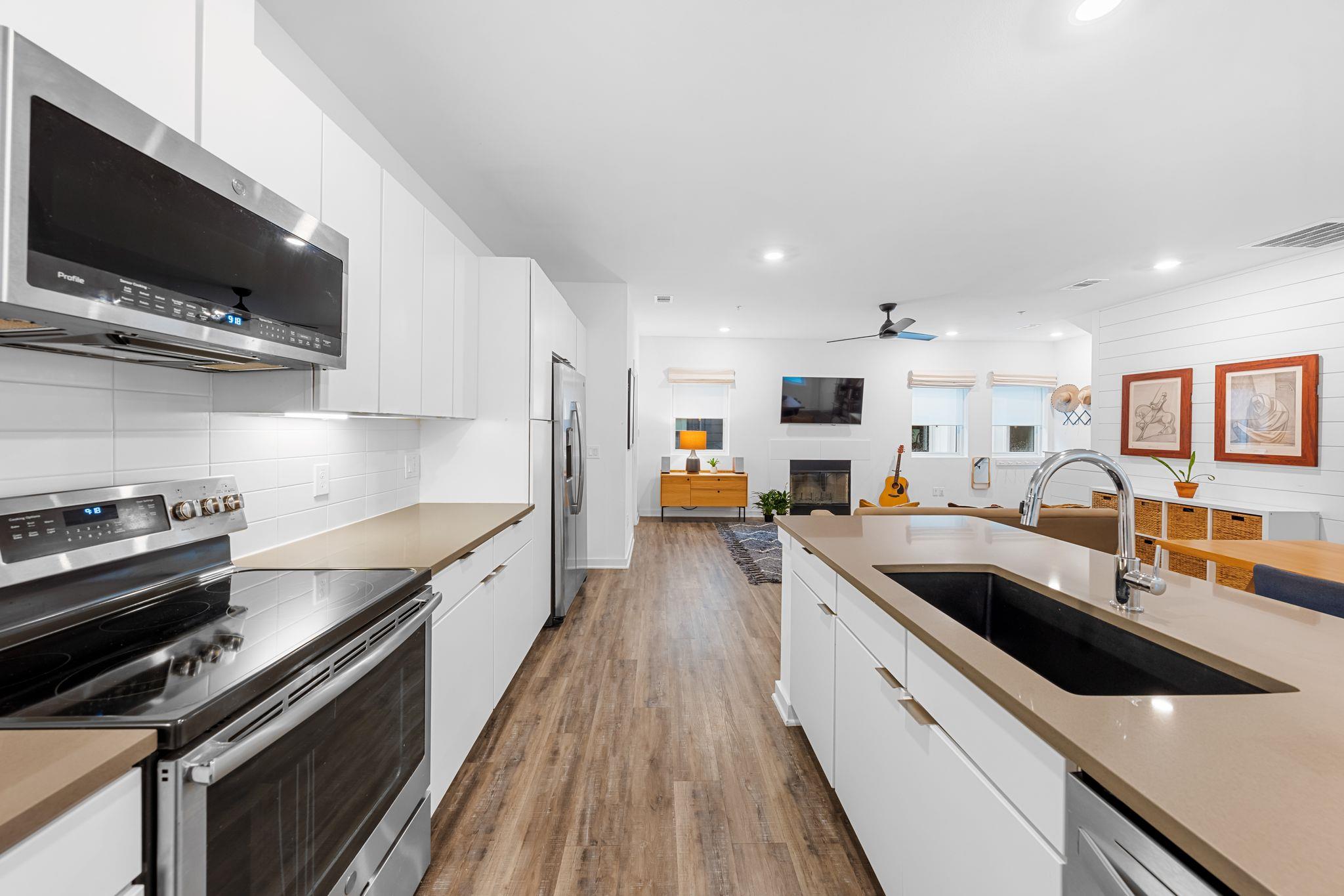 5924 S Congress Ave # 112, Austin, TX 78745