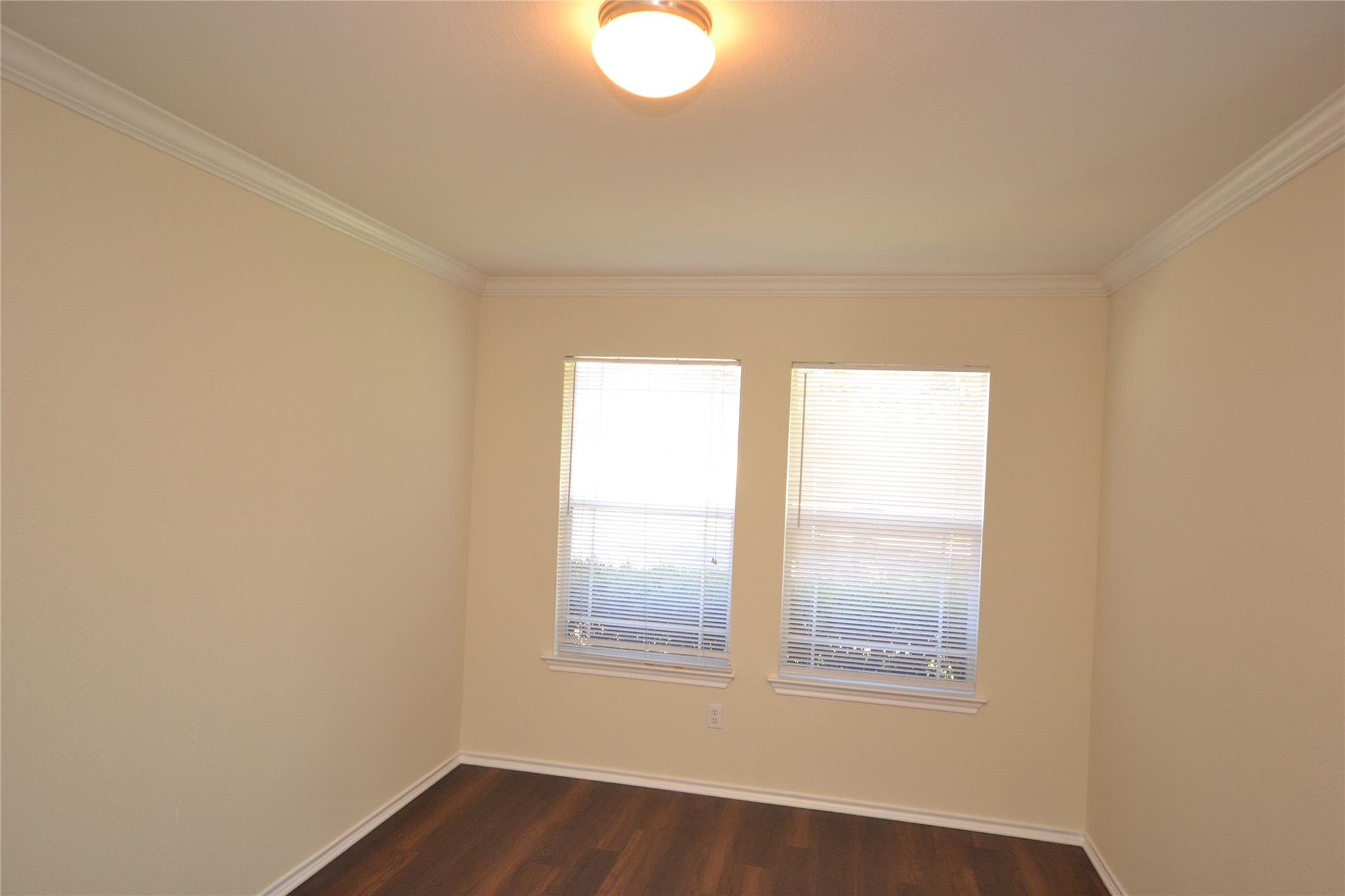 114 Washington Square Dr, Leander, TX 78641