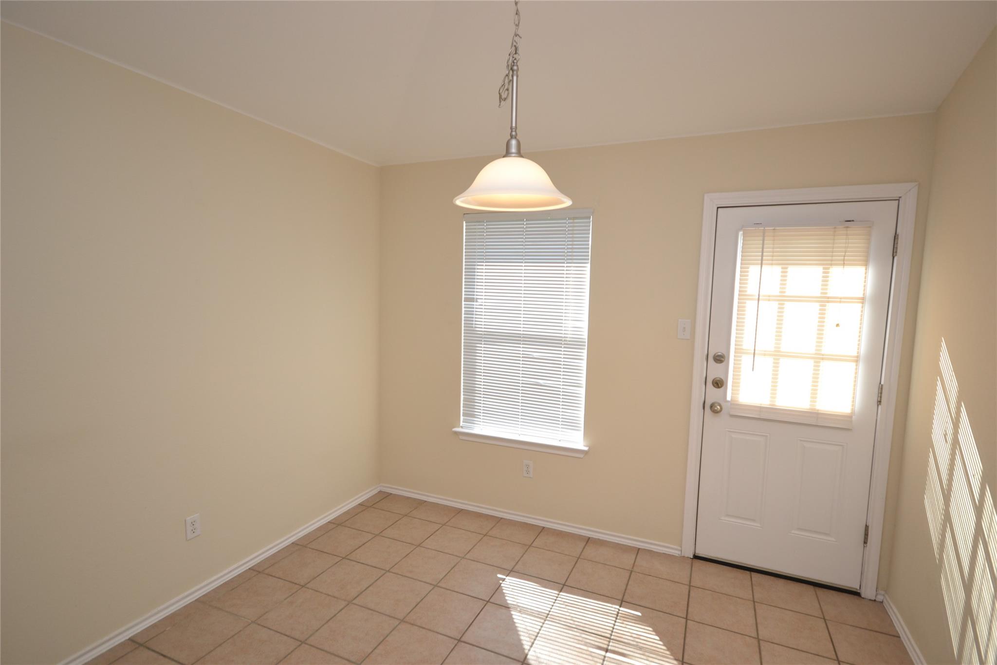 114 Washington Square Dr, Leander, TX 78641