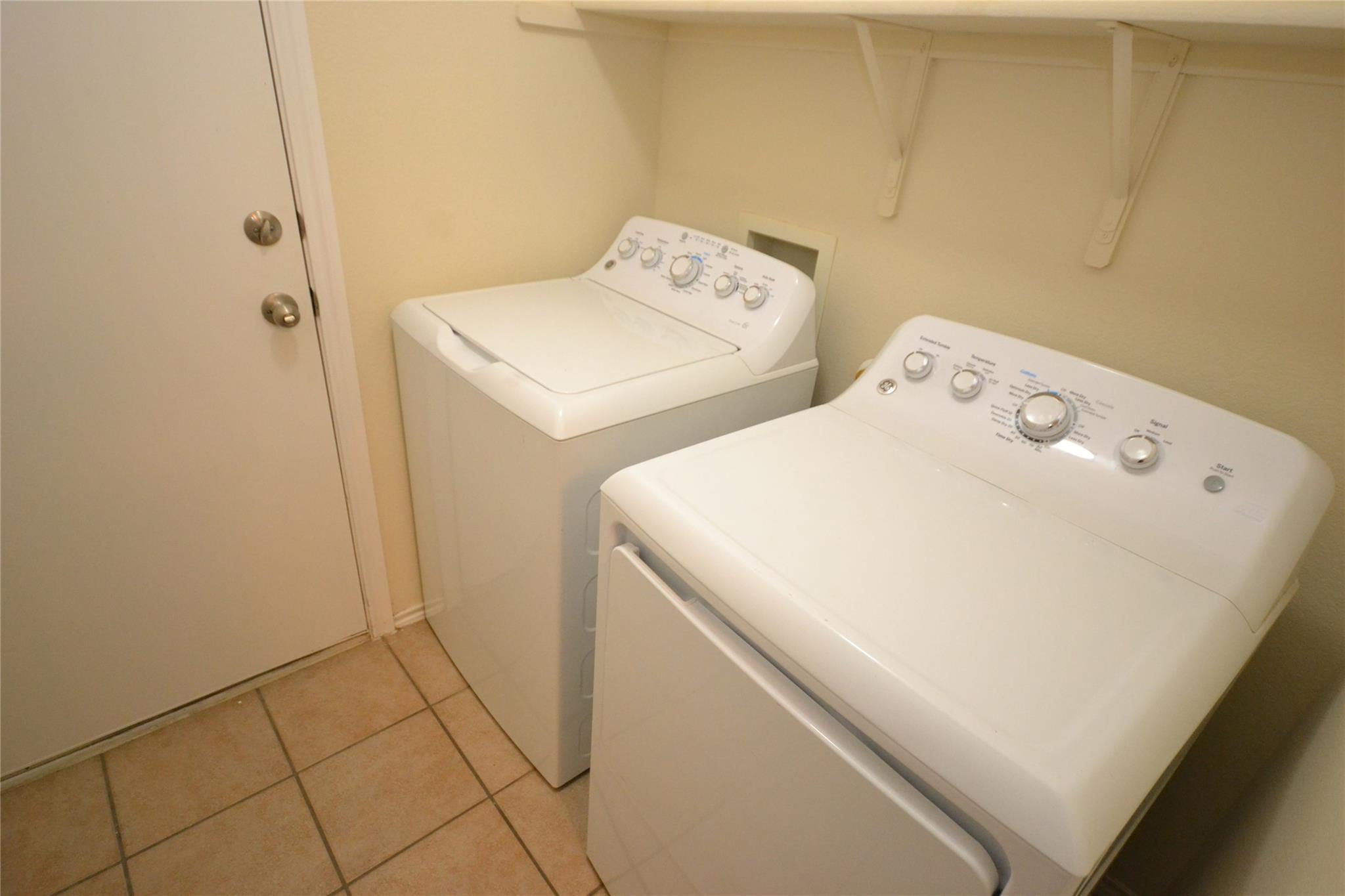 114 Washington Square Dr, Leander, TX 78641