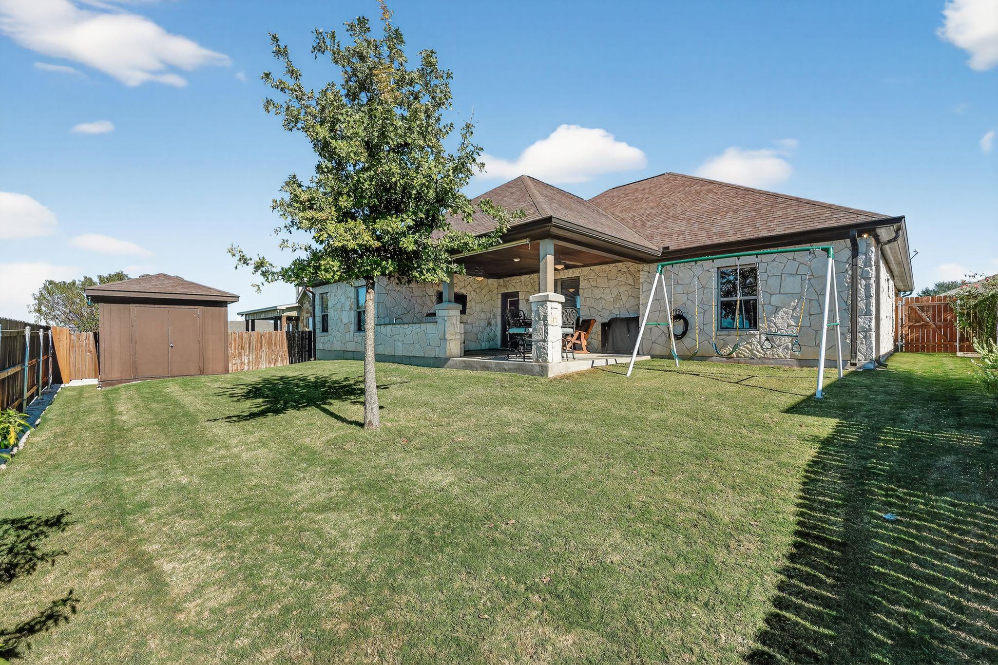 305 Western Sky Trl, Jarrell, TX 76537