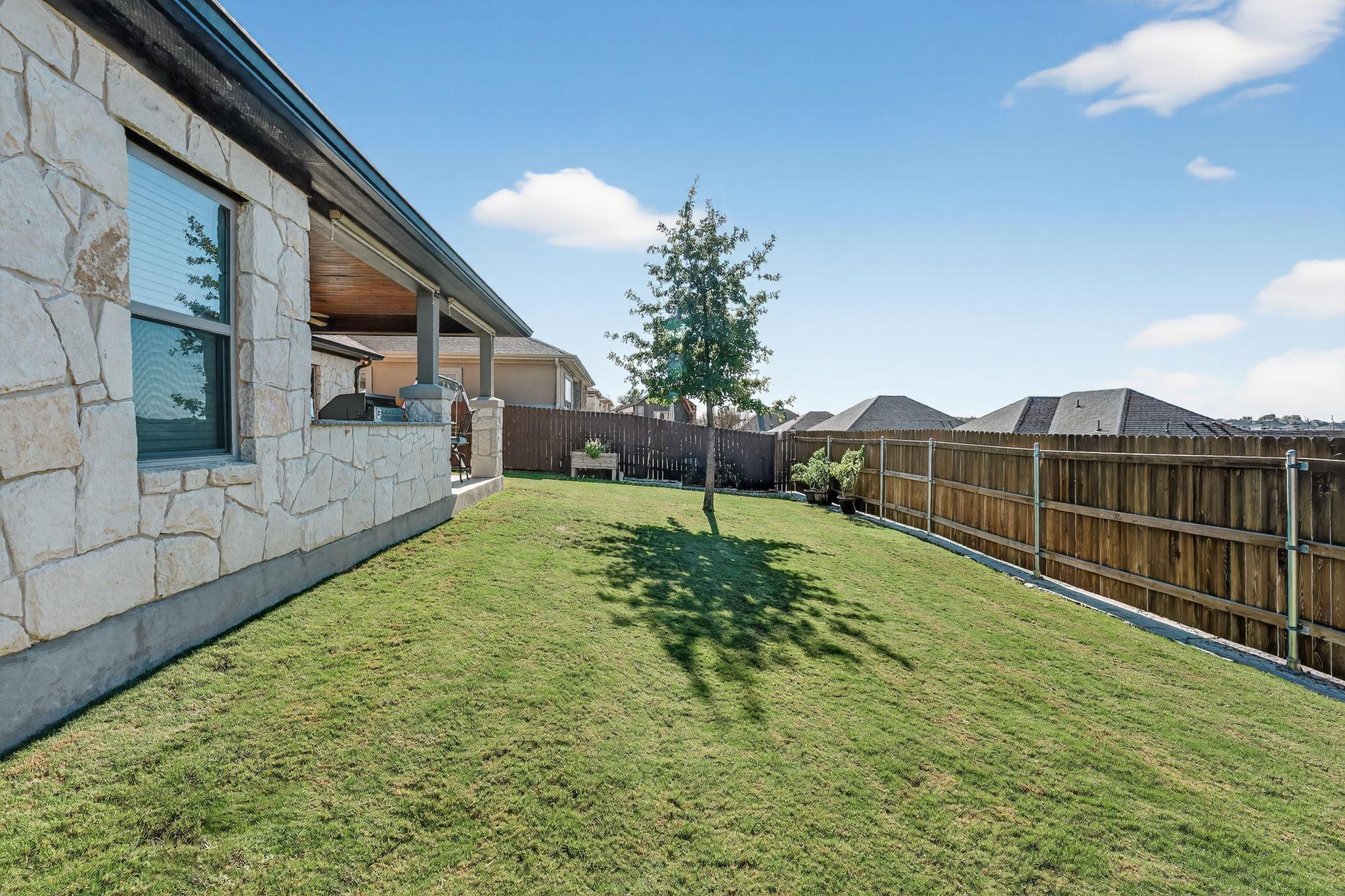 305 Western Sky Trl, Jarrell, TX 76537