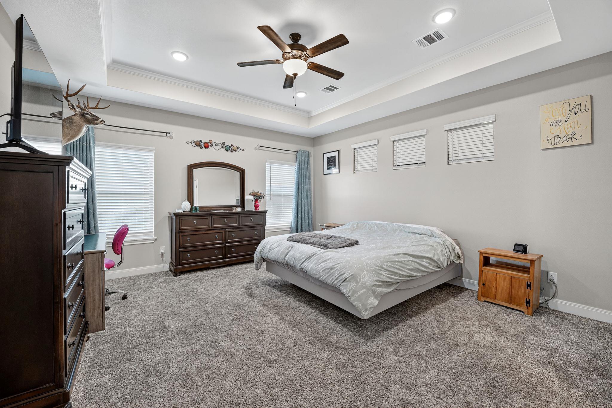 305 Western Sky Trl, Jarrell, TX 76537