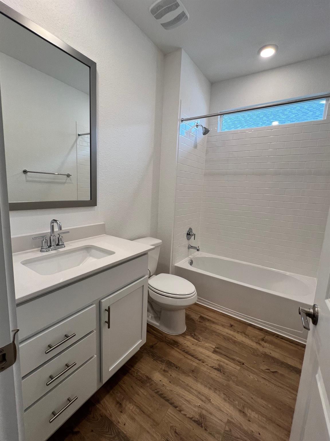 1925 Crooked Creek St, Leander, TX 78641