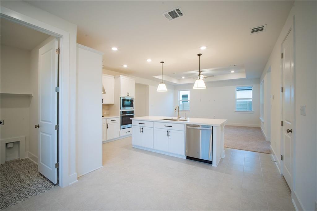 524 Foresail Rd, Leander, TX 78641