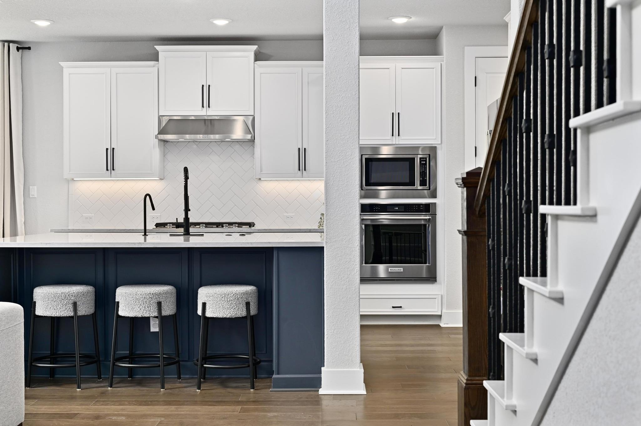 467 Cortaro Dr, Dripping Springs, TX 78620