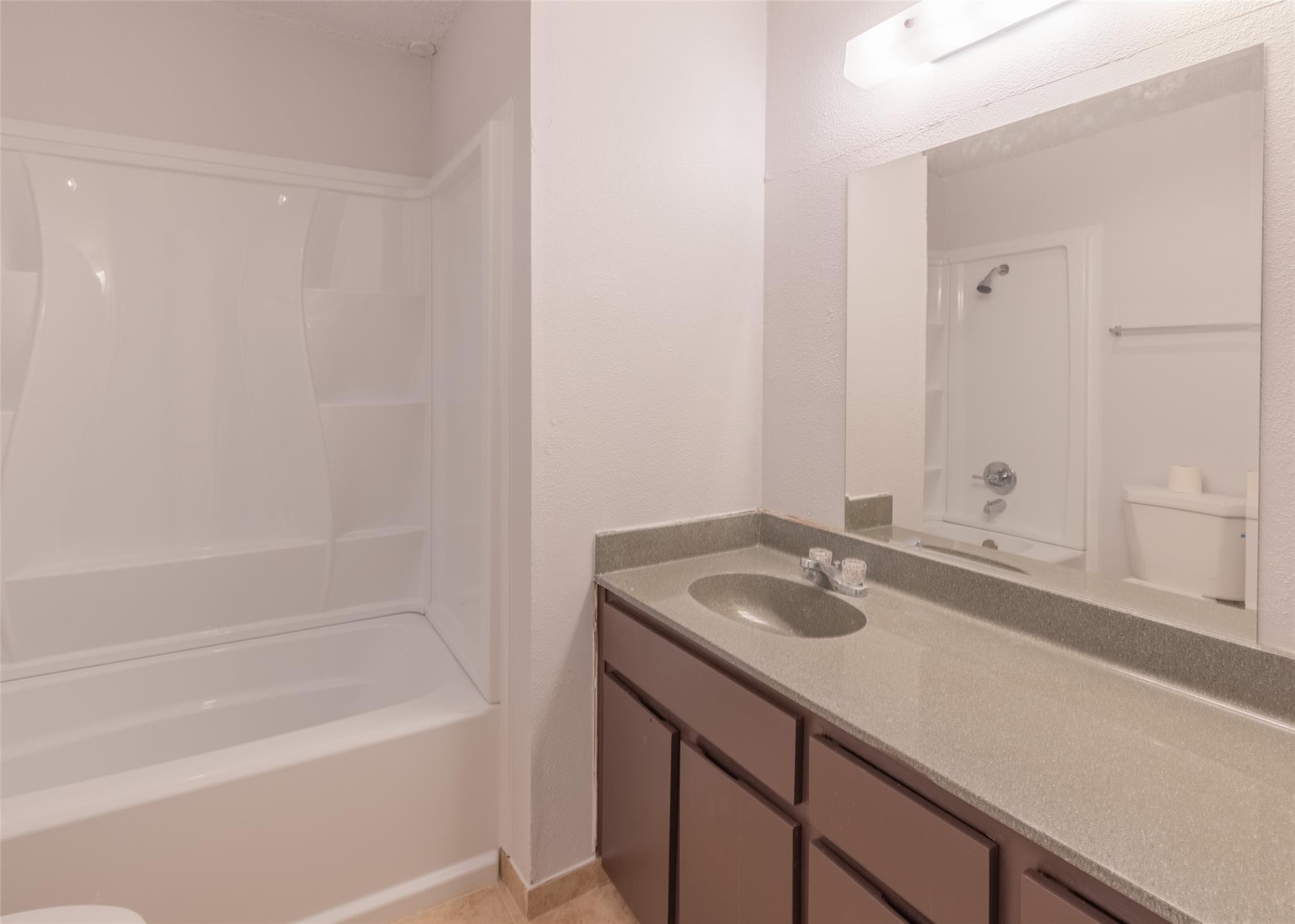 4600 Rocking Chair Rd # B, Austin, TX 78744