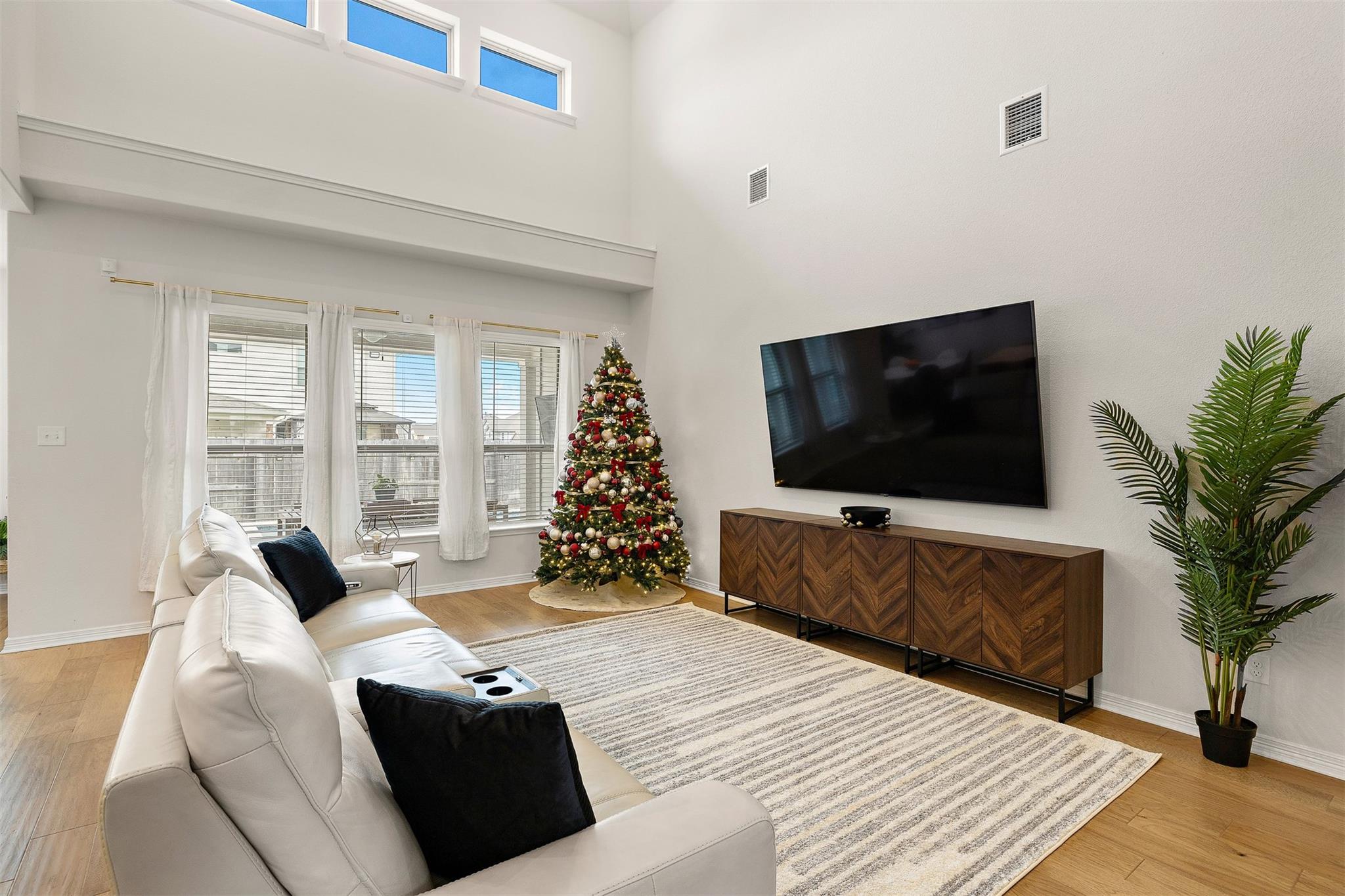 4332 Trey Edsel Dr, Pflugerville, TX 78660