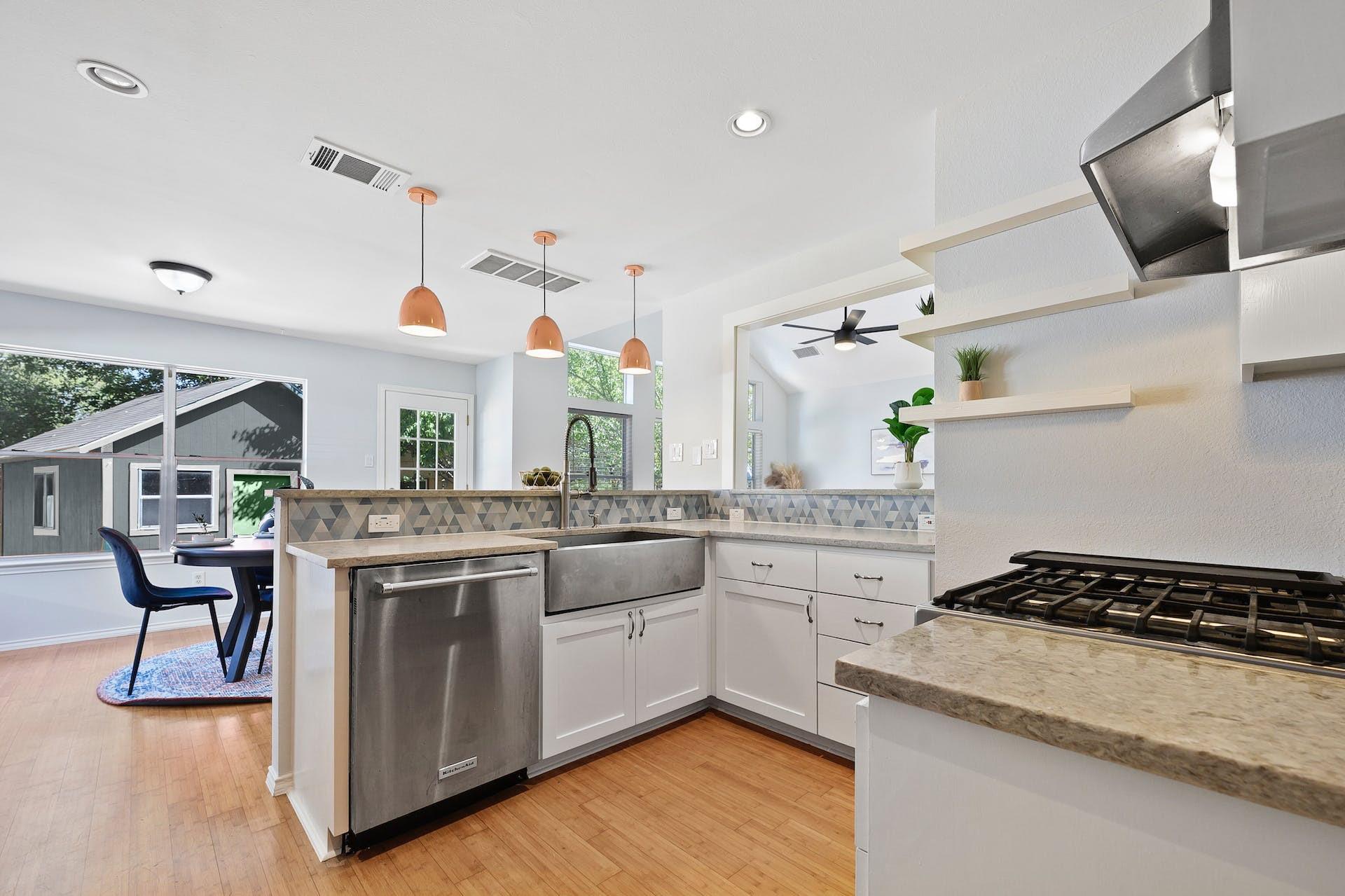 8117 Almondsbury Ln, Austin, TX 78748