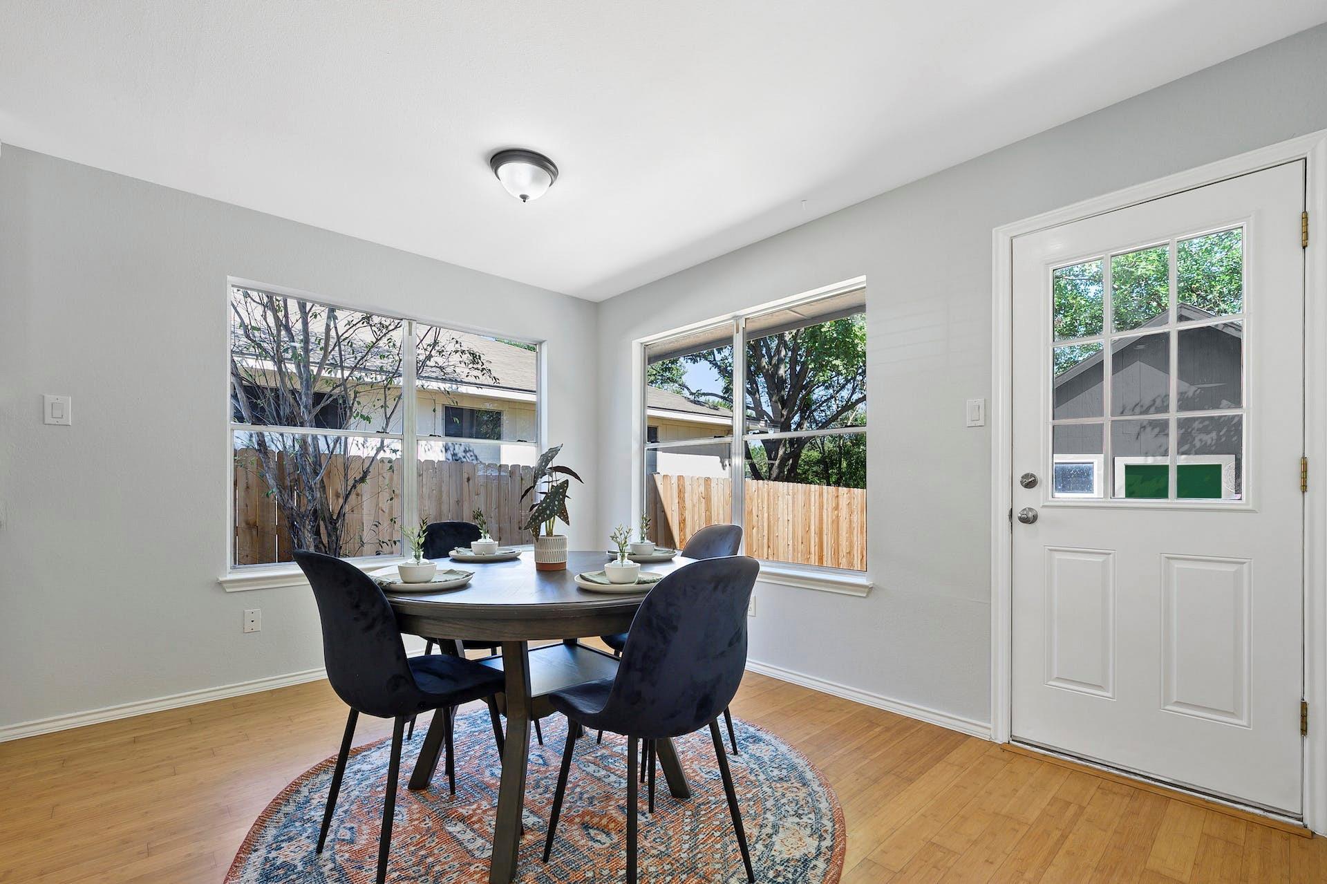 8117 Almondsbury Ln, Austin, TX 78748