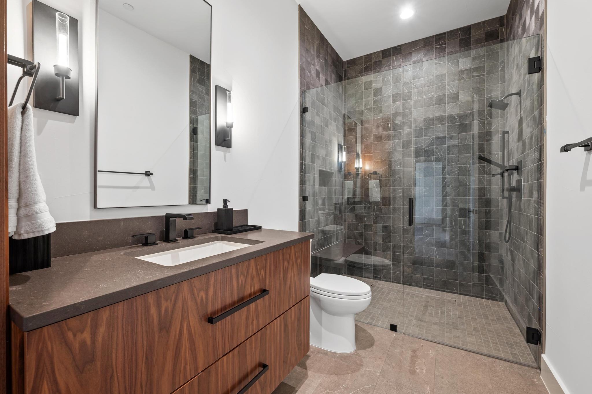 6323 Destiny Hills Dr, Austin, TX 78738