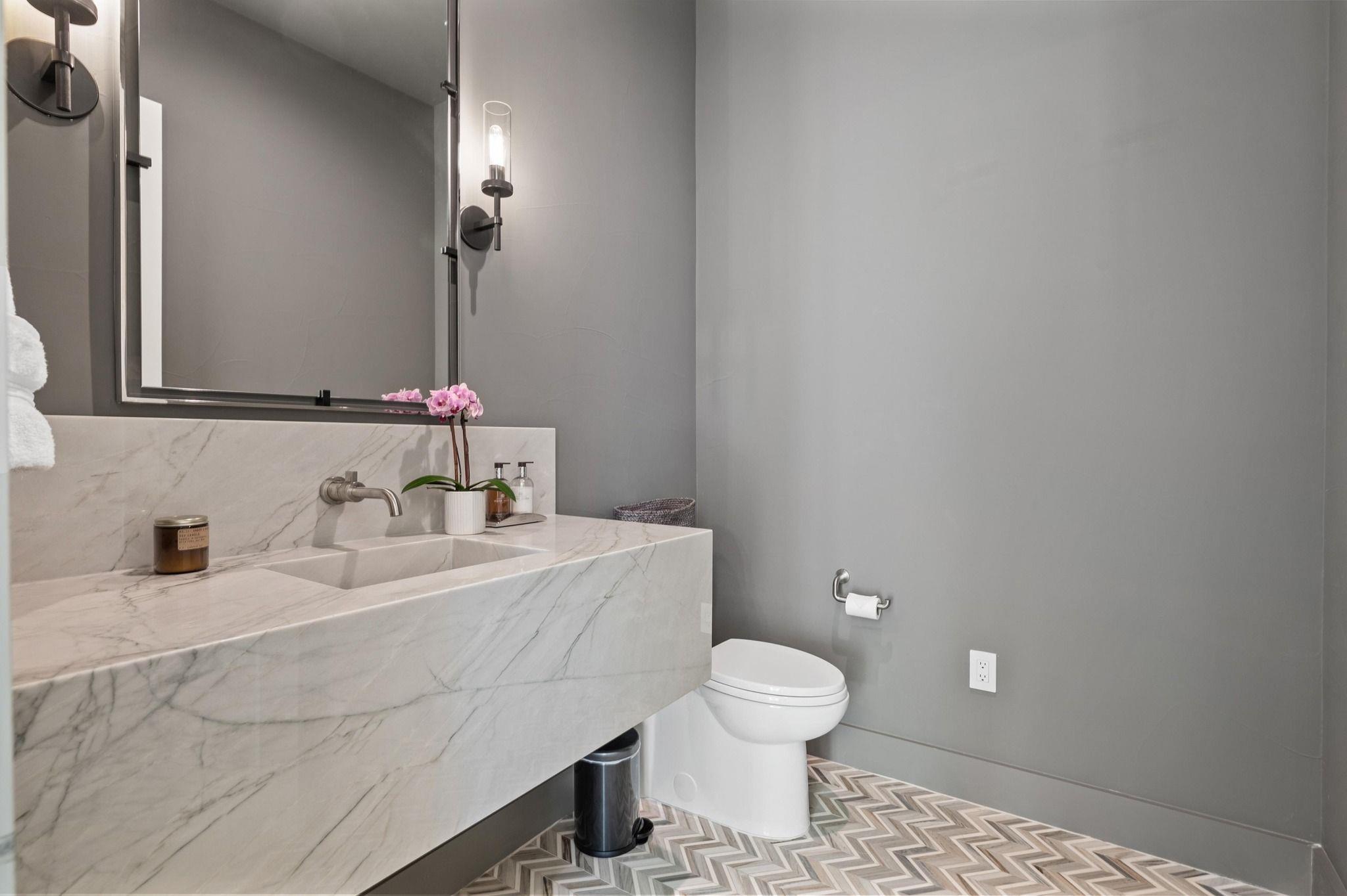 6323 Destiny Hills Dr, Austin, TX 78738