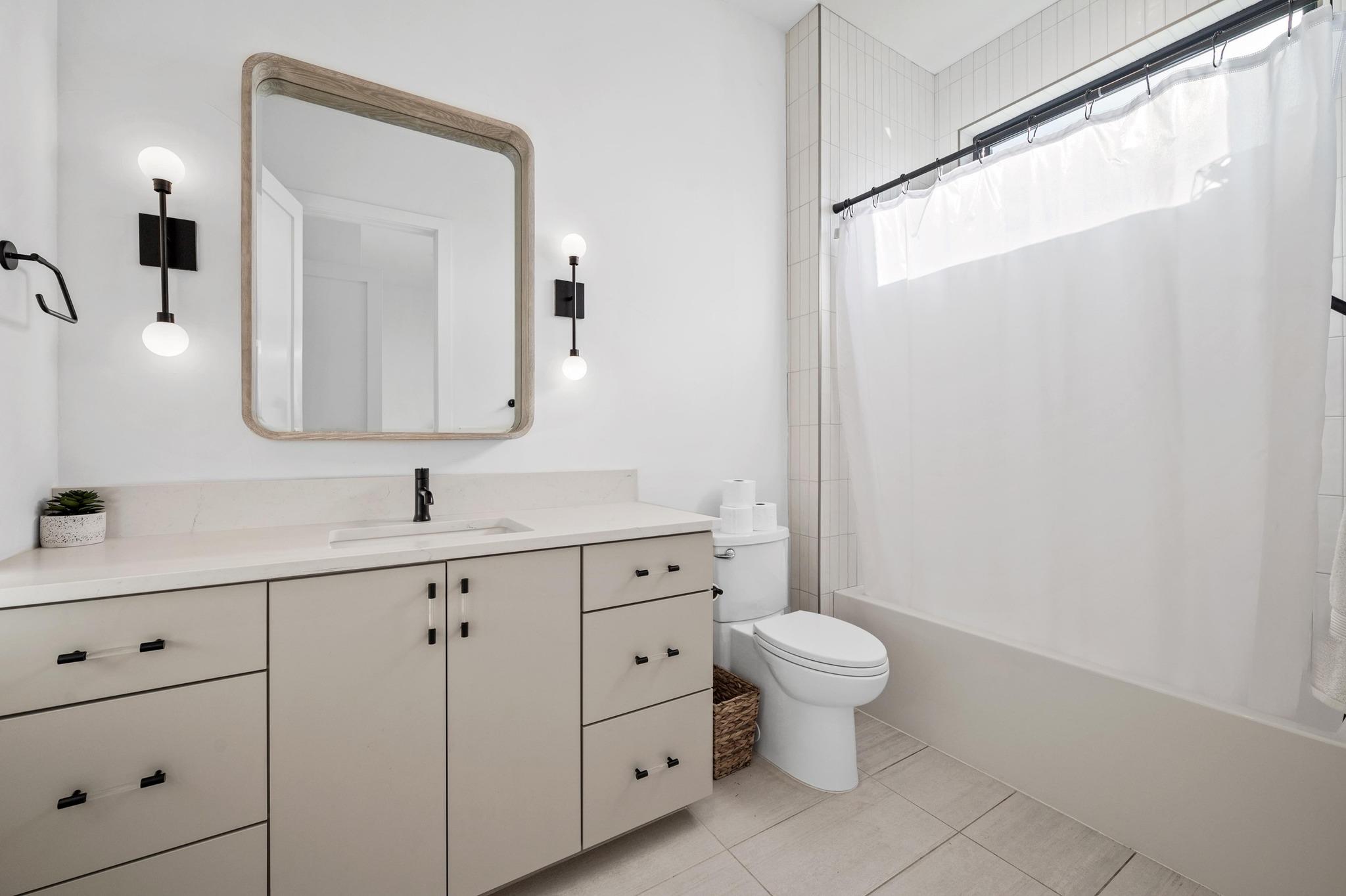 6323 Destiny Hills Dr, Austin, TX 78738