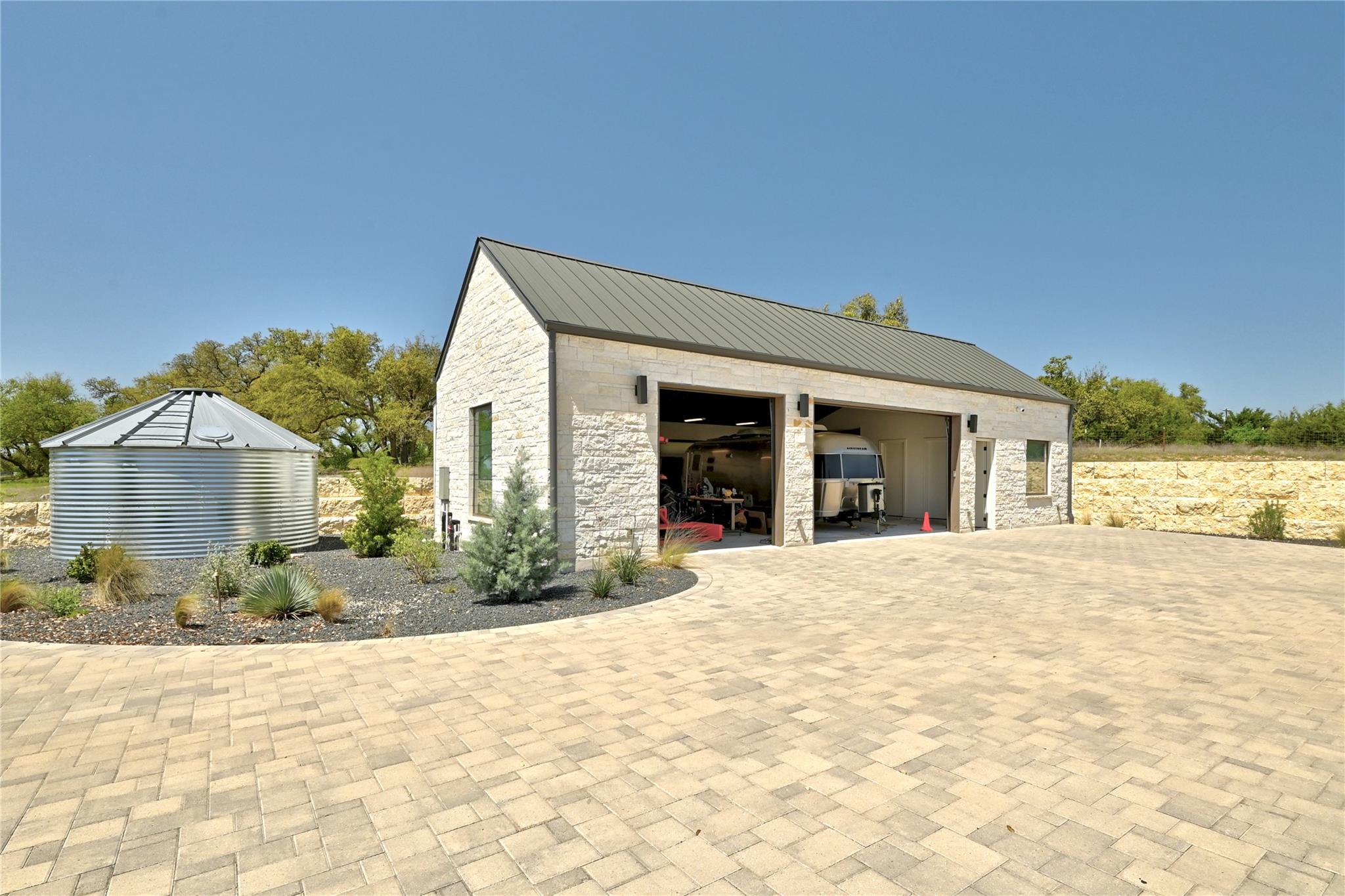 6323 Destiny Hills Dr, Austin, TX 78738