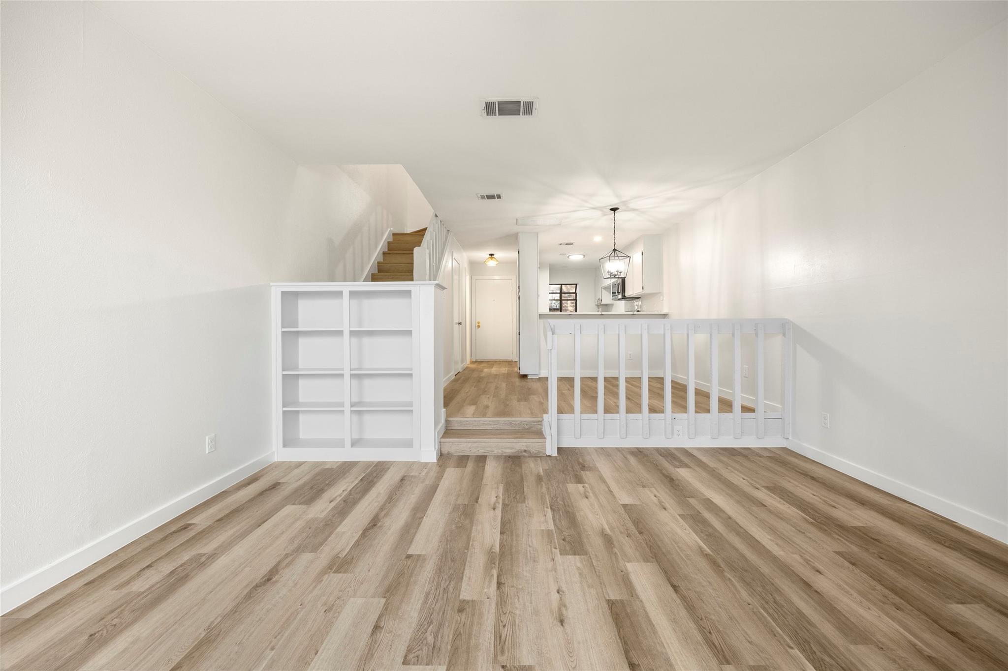 7122 Wood Hollow Dr # 29, Austin, TX 78731