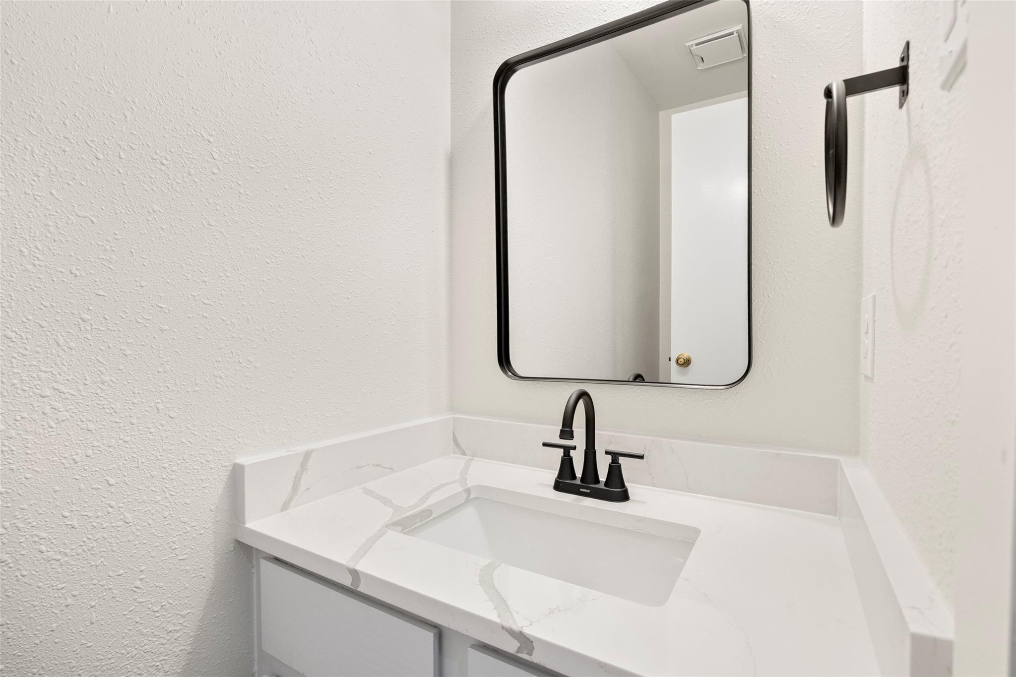 7122 Wood Hollow Dr # 29, Austin, TX 78731