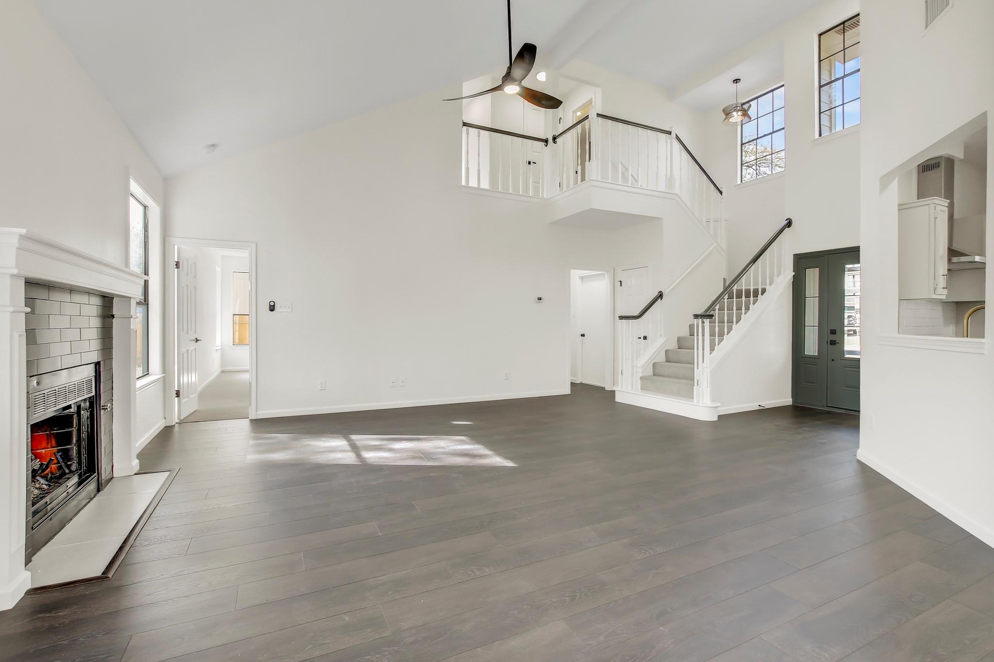 7401 Whistlestop Dr, Austin, TX 78749