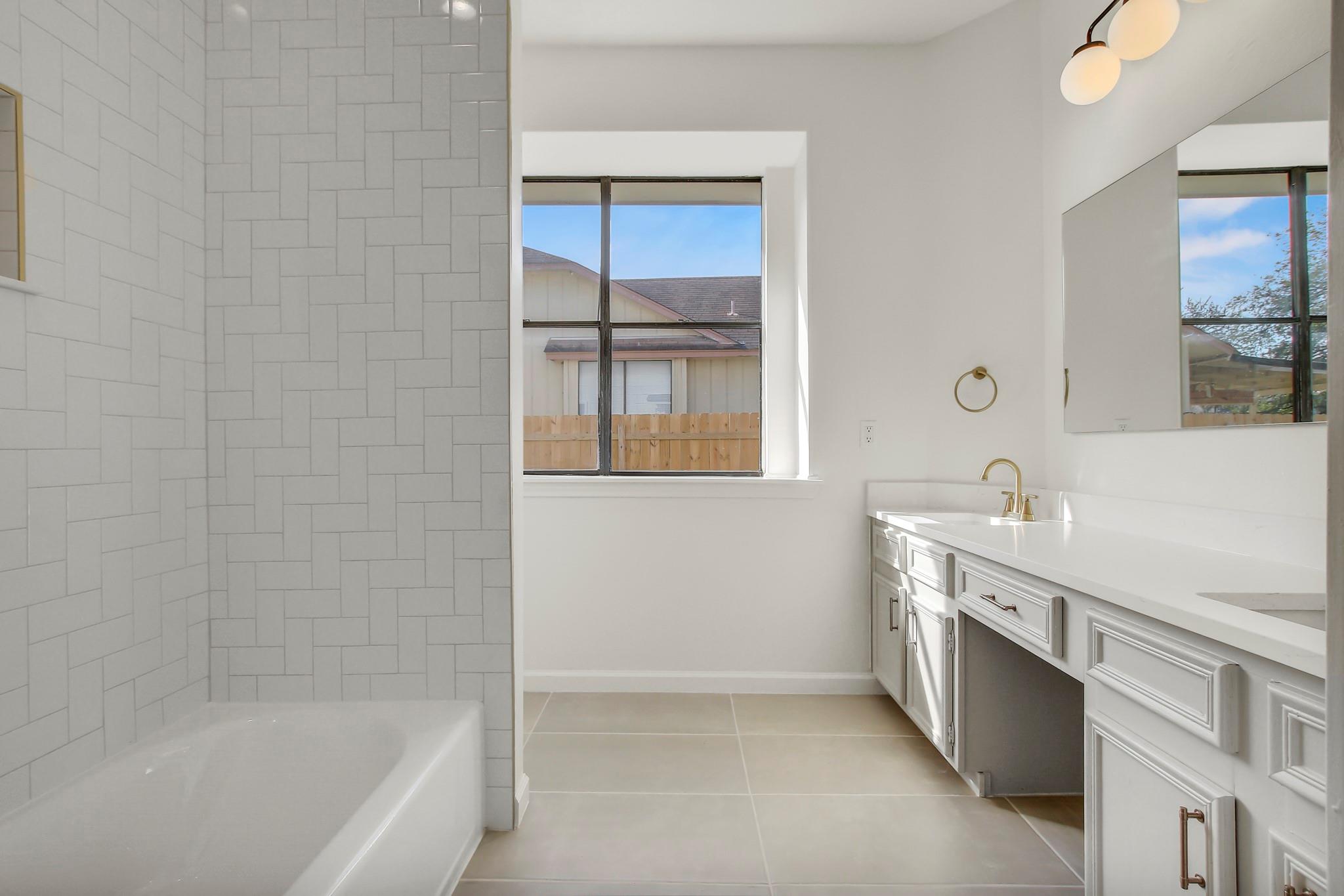 7401 Whistlestop Dr, Austin, TX 78749