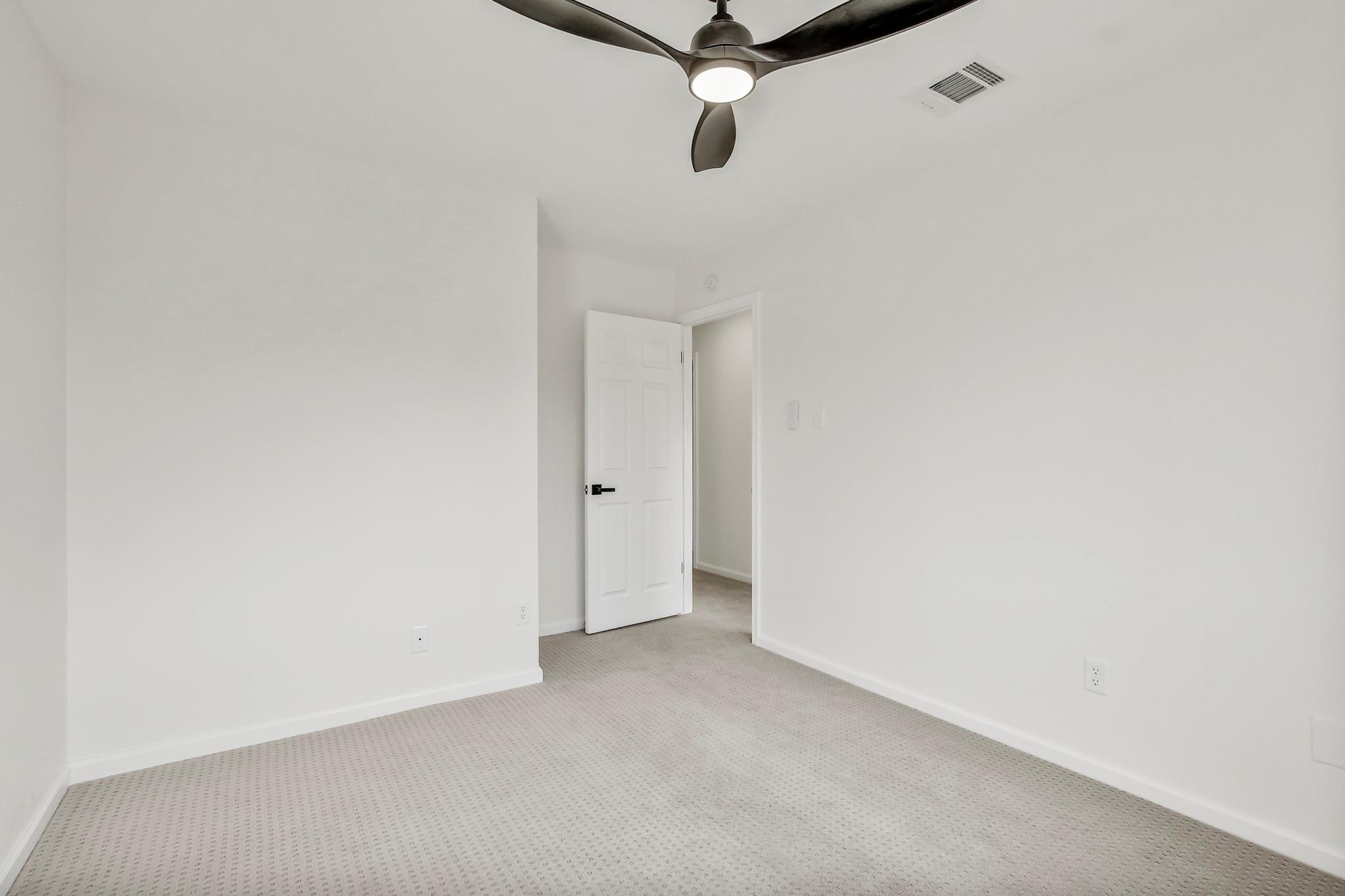 7401 Whistlestop Dr, Austin, TX 78749