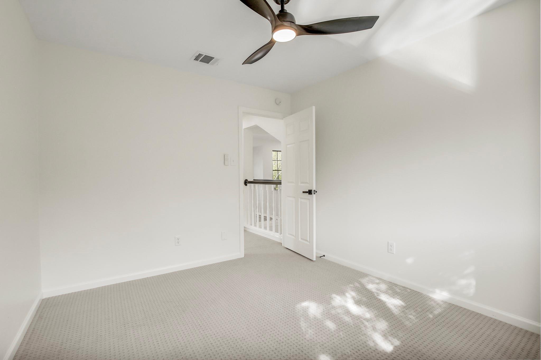 7401 Whistlestop Dr, Austin, TX 78749