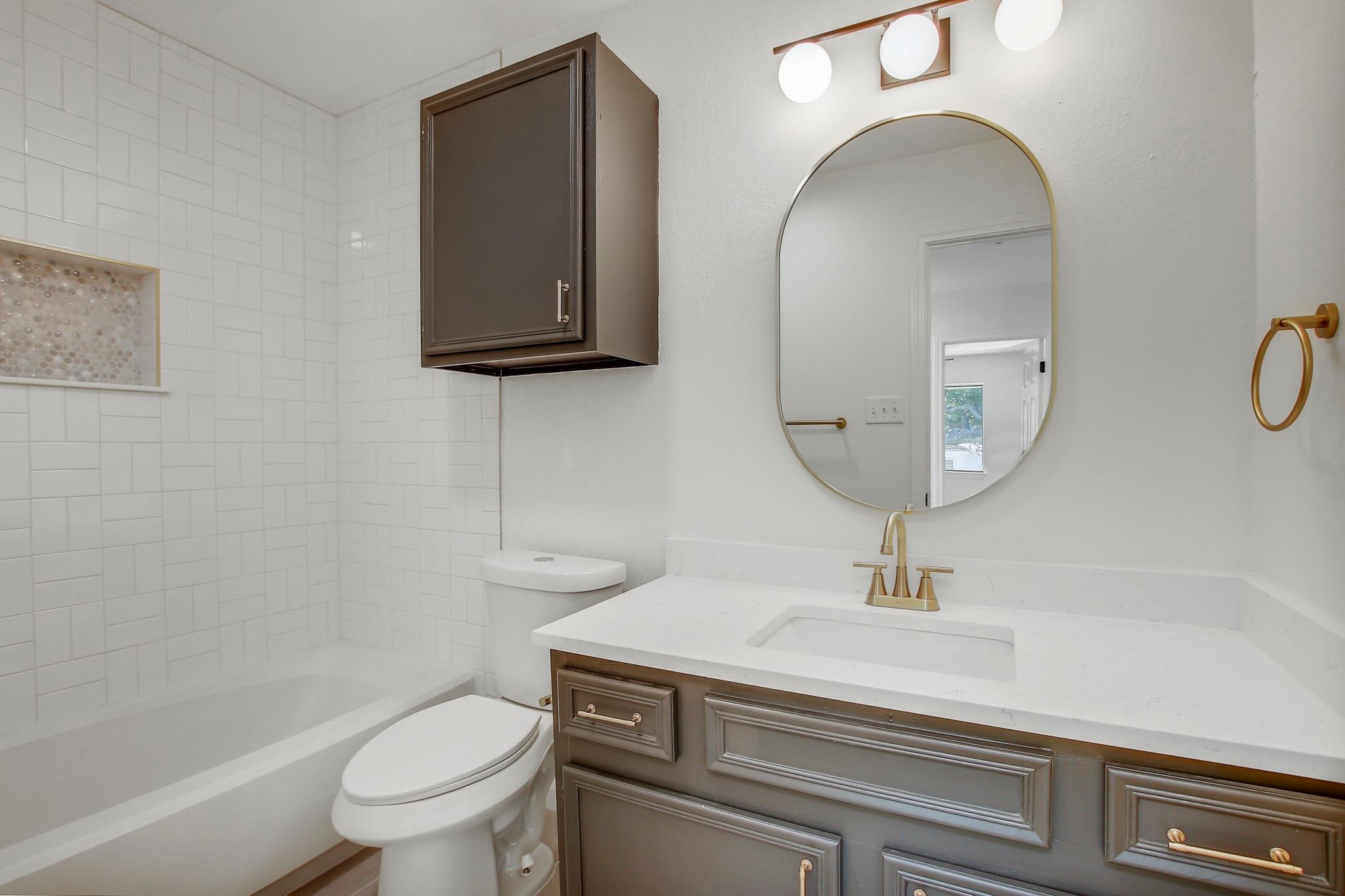 7401 Whistlestop Dr, Austin, TX 78749