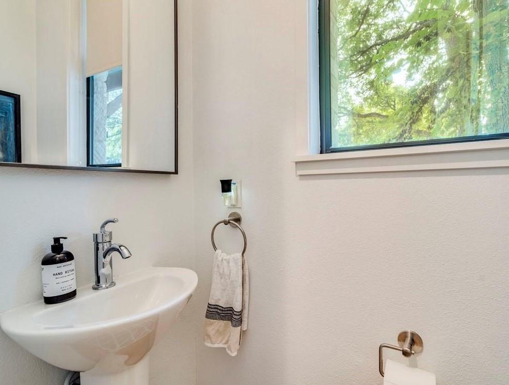 1502 Barton Hills Dr # B, Austin, TX 78704