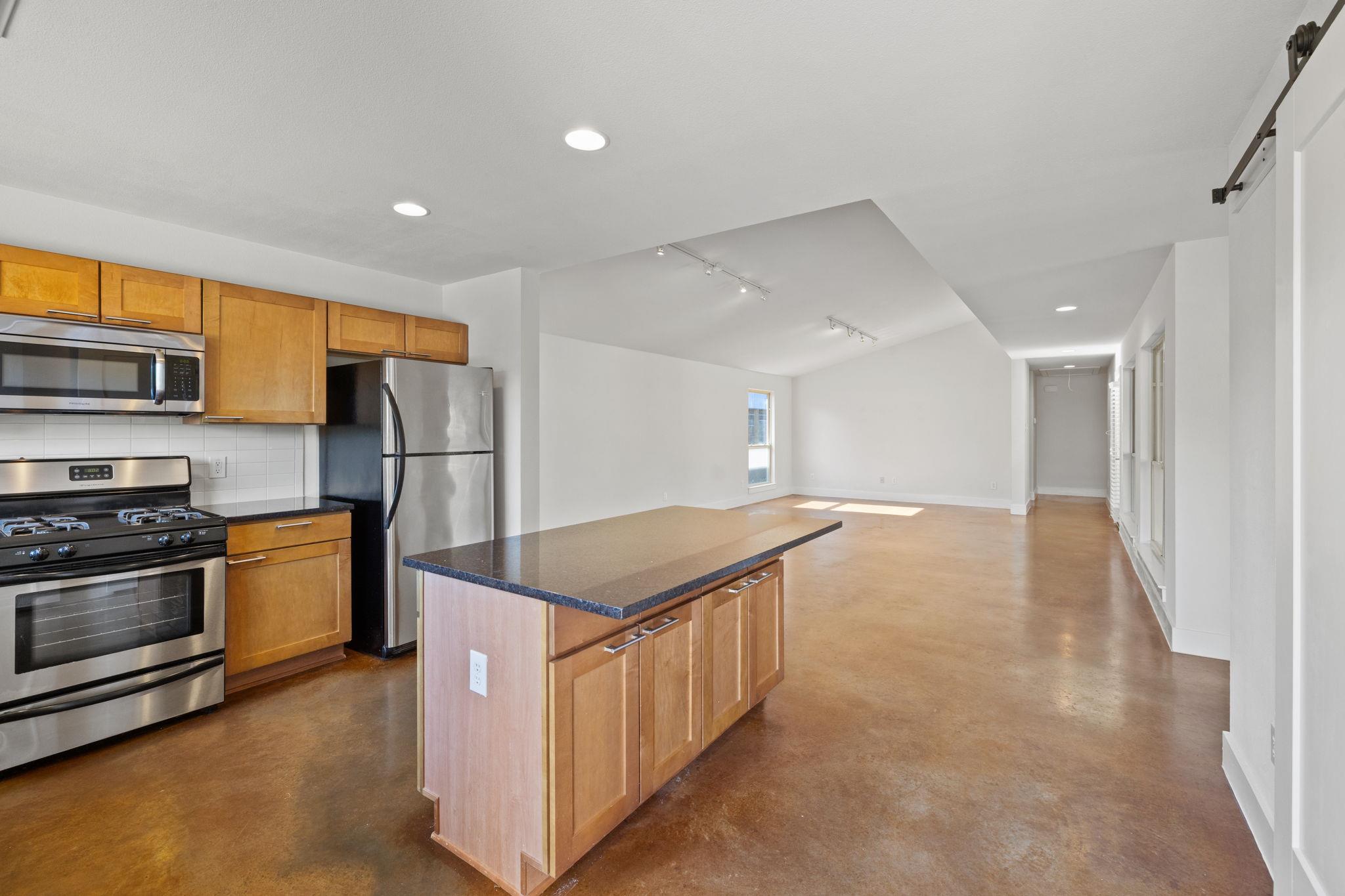 2304 Rain Water Dr, Austin, TX 78734