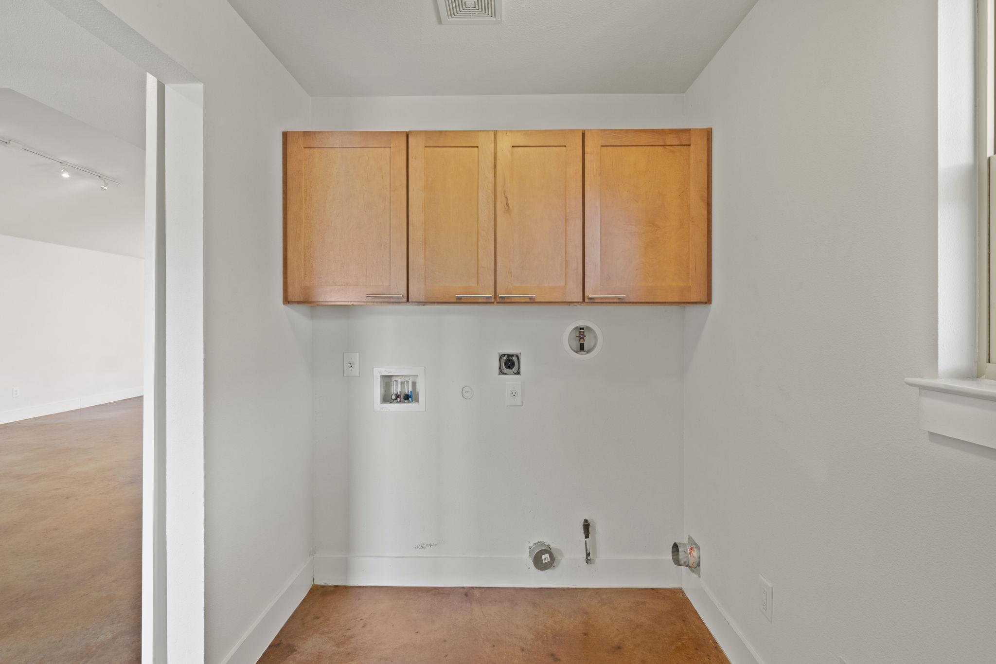 2304 Rain Water Dr, Austin, TX 78734