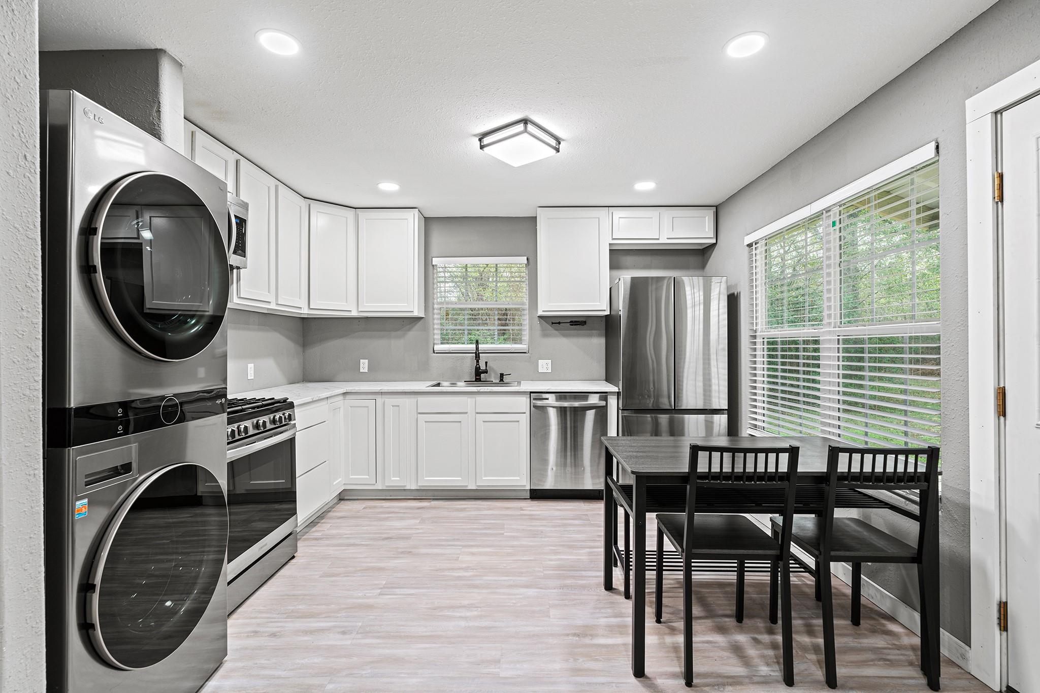 805 Hickory St, Rockdale, TX 76567