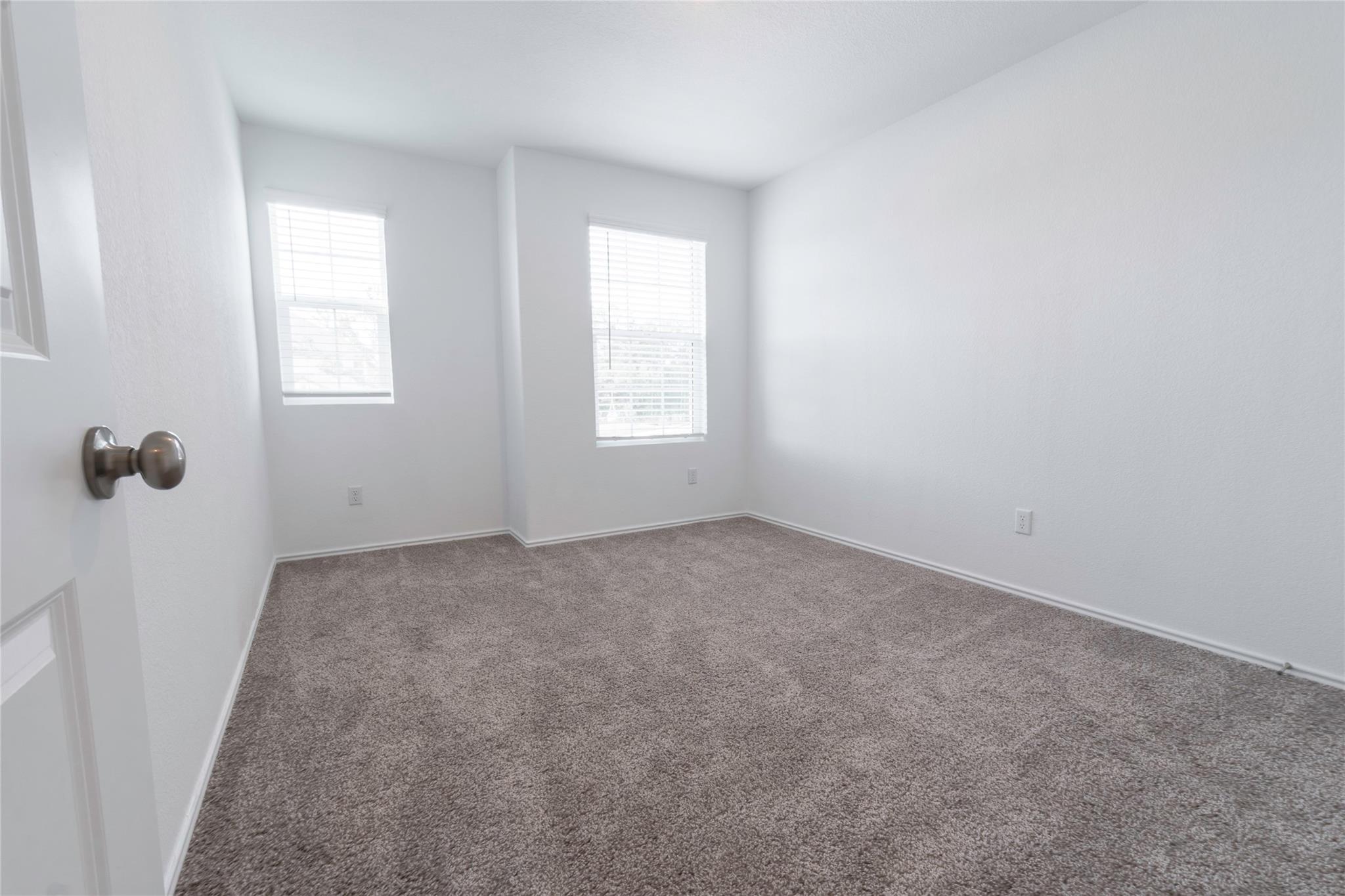 913 Legends Ln, Georgetown, TX 78628