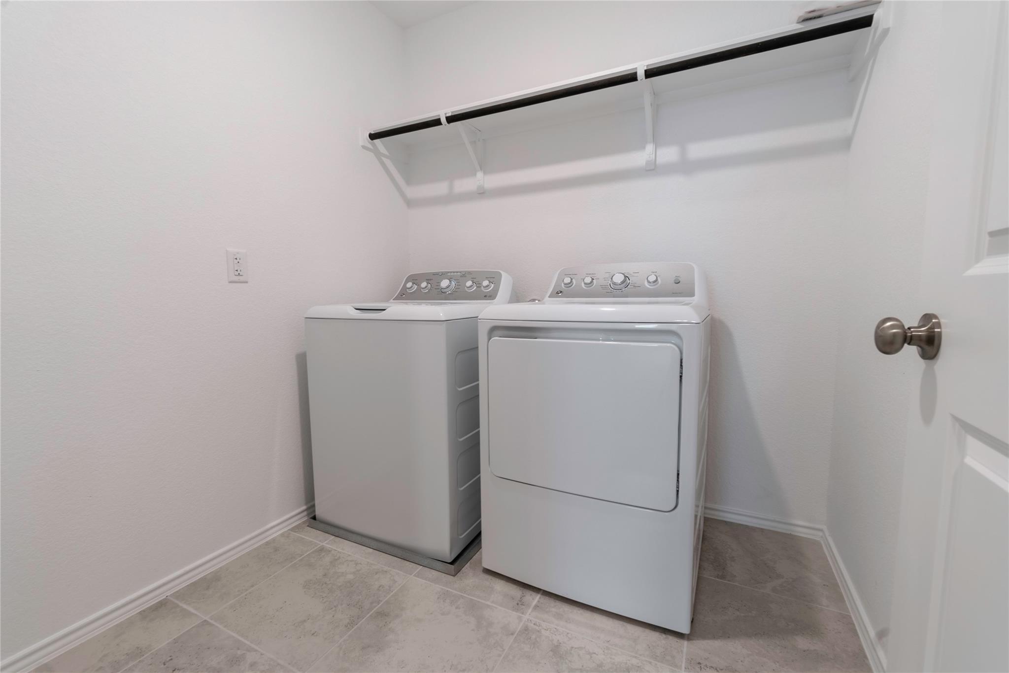 913 Legends Ln, Georgetown, TX 78628