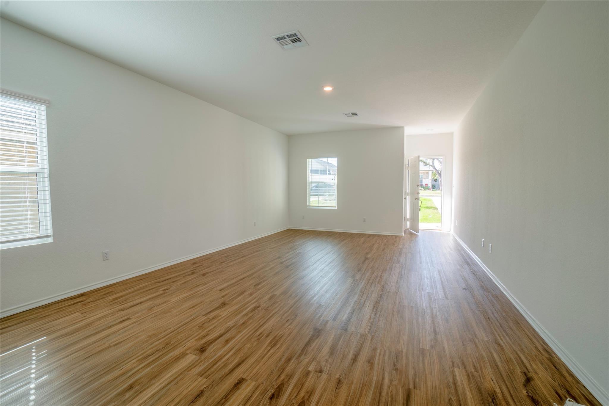 913 Legends Ln, Georgetown, TX 78628