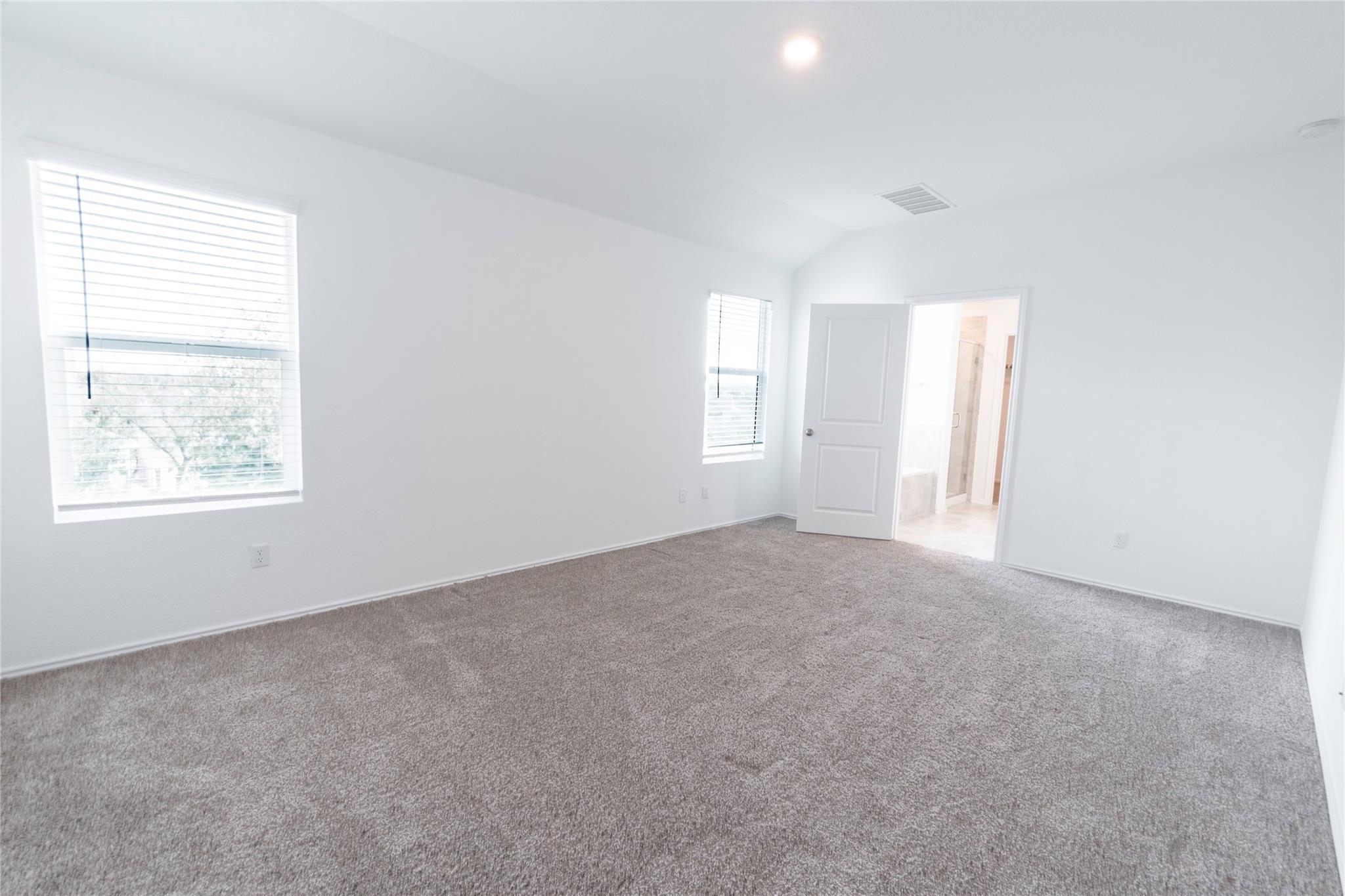 913 Legends Ln, Georgetown, TX 78628