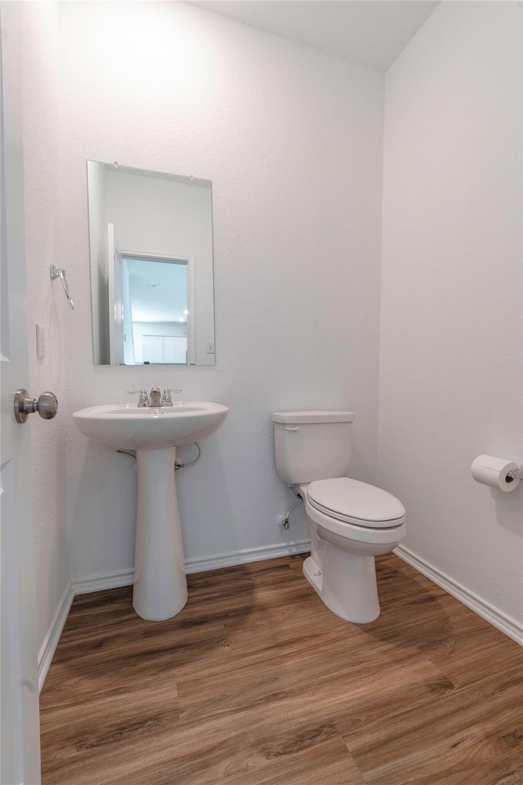 913 Legends Ln, Georgetown, TX 78628