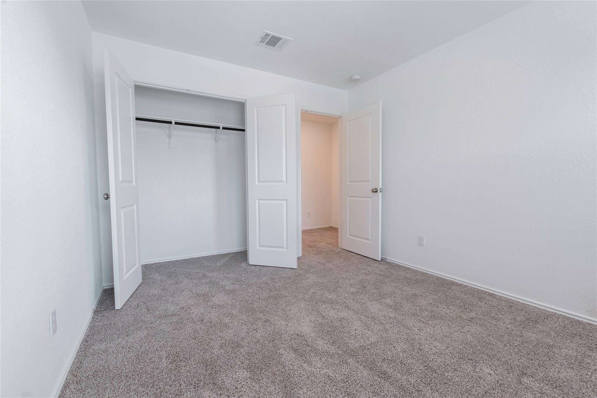 913 Legends Ln, Georgetown, TX 78628