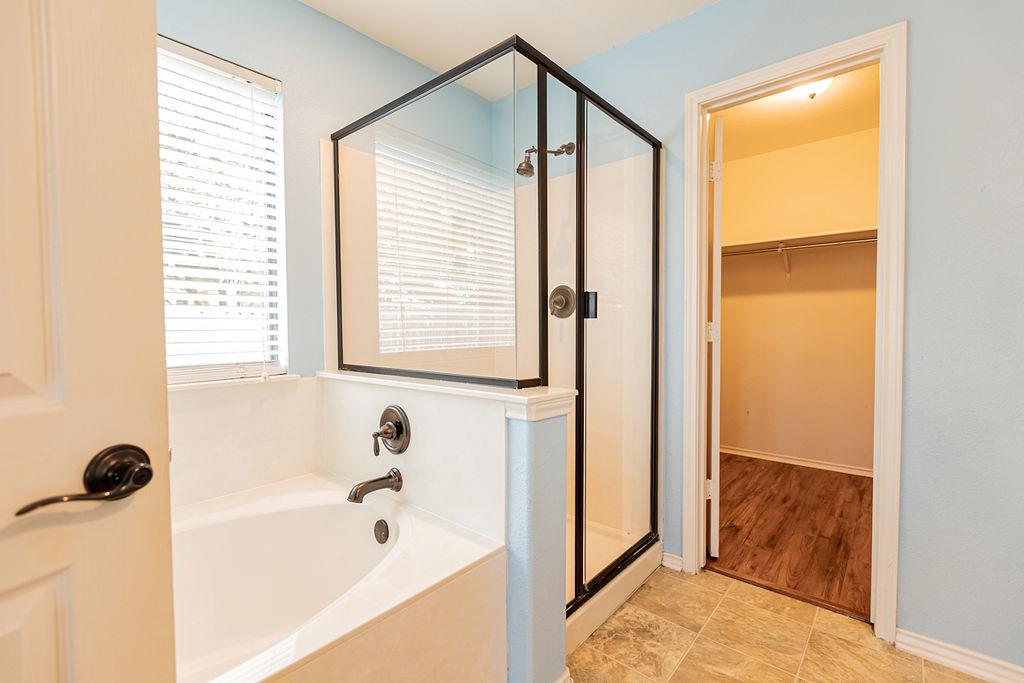 2019 Woodway Dr, Leander, TX 78641