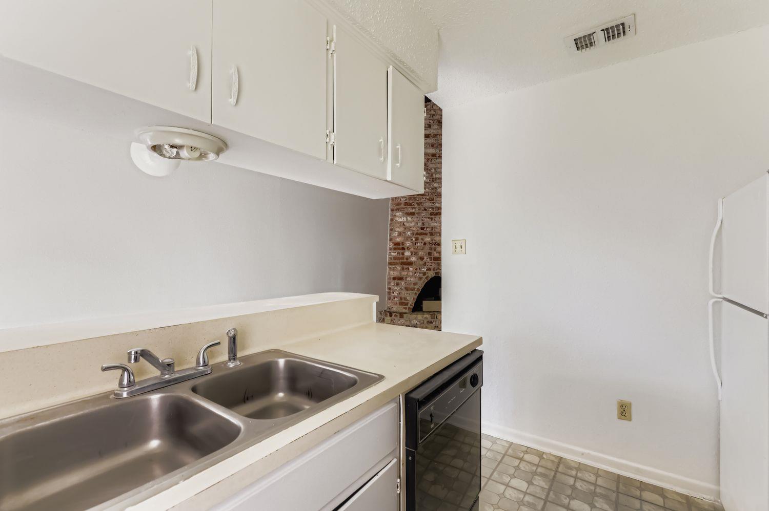 111 STUBBLEFIELD Dr, Elgin, TX 78621