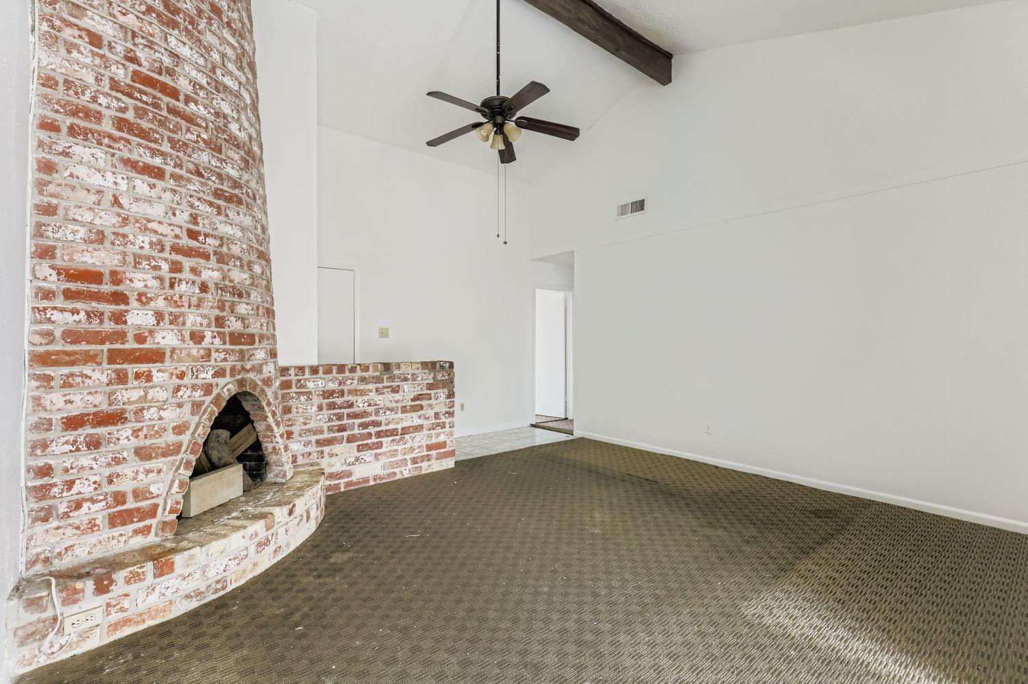 111 STUBBLEFIELD Dr, Elgin, TX 78621